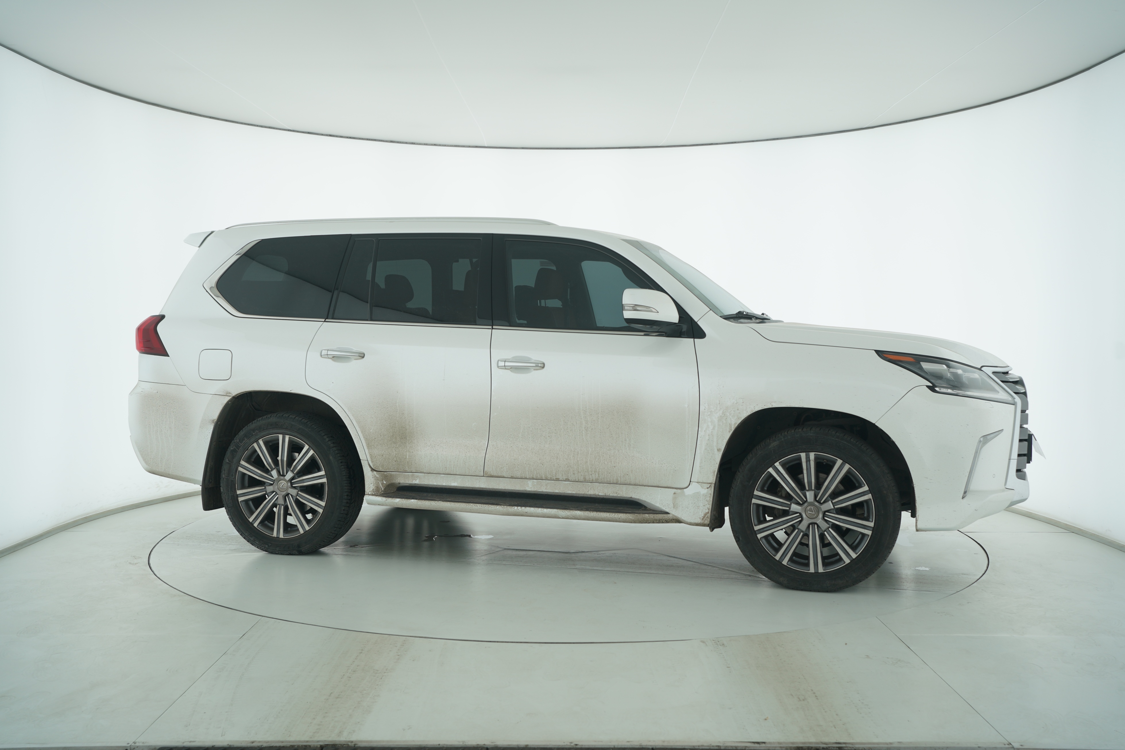Lexus LX 2016 — фото 8
