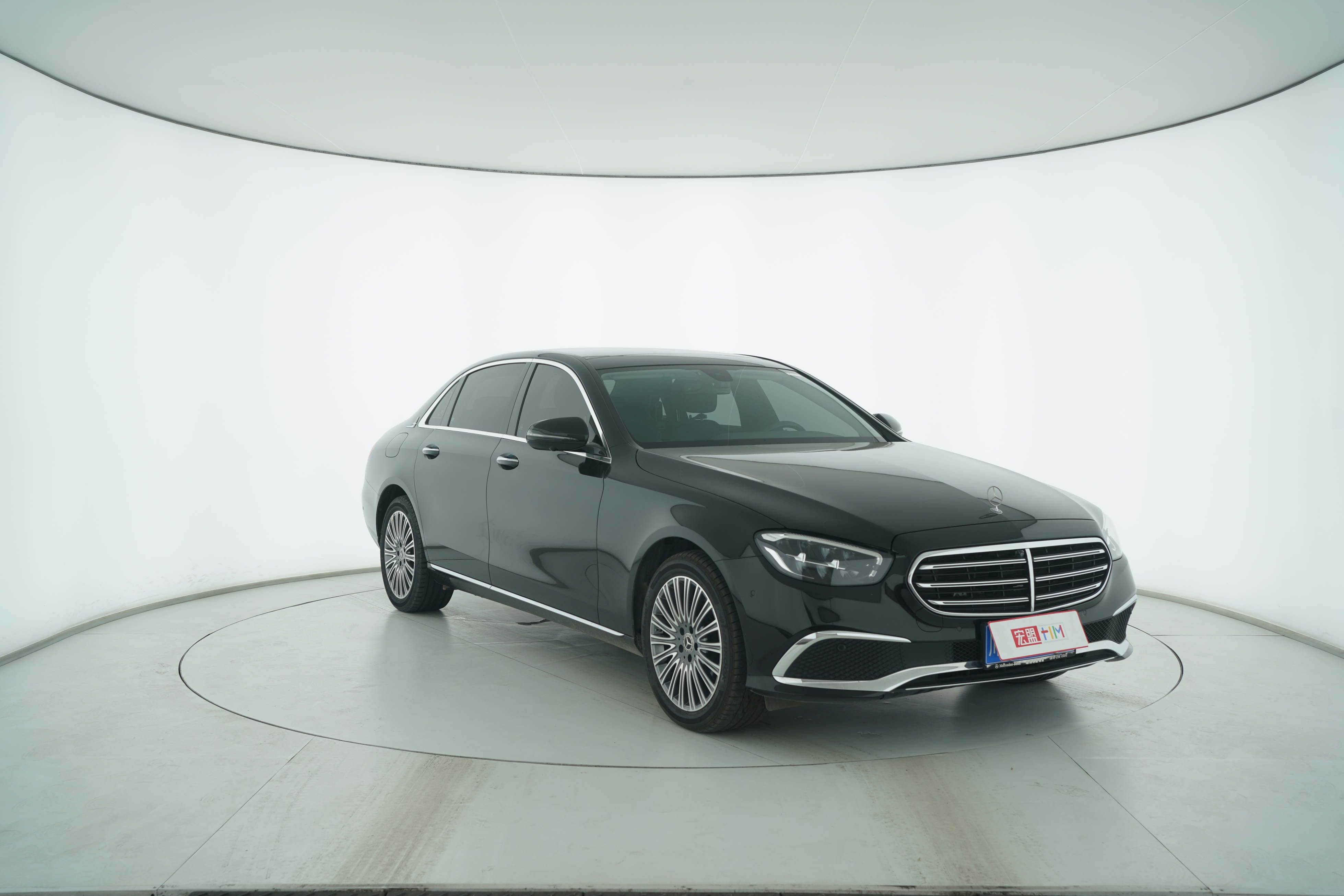 Mercedes Benz E-Class 2022 — фото 2