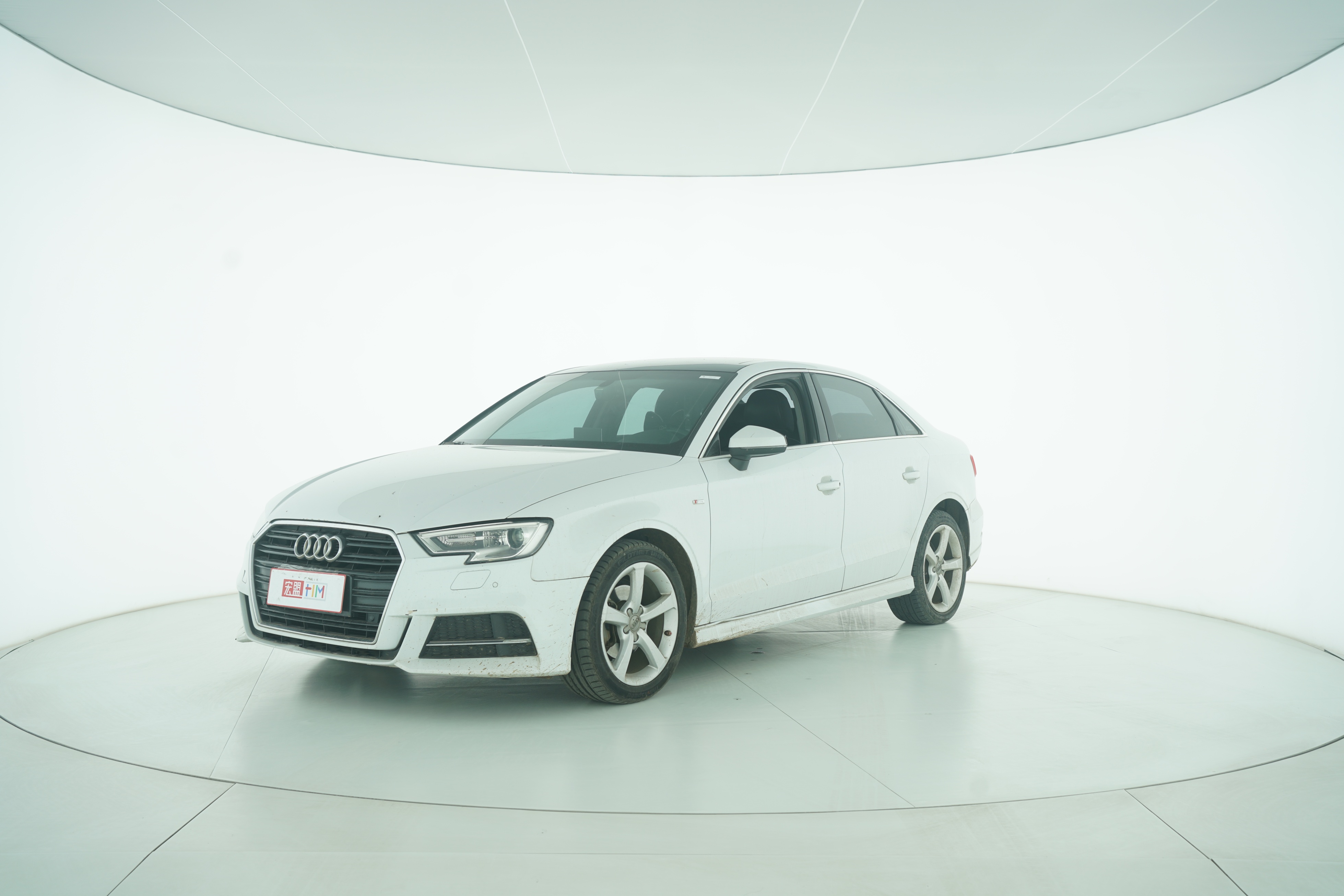 Audi A3 2018 — фото 1