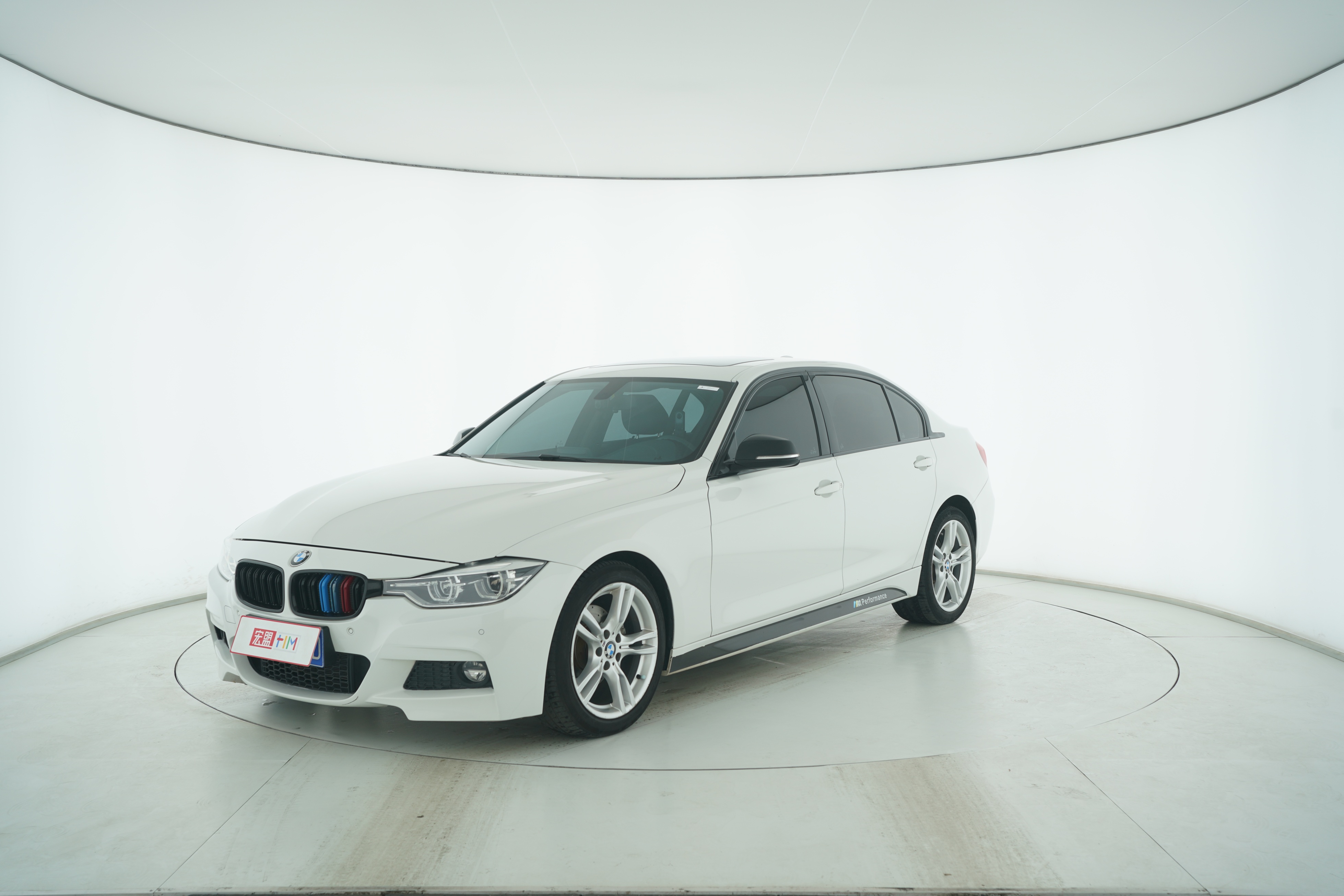 BMW 3 Series 2017 — фото 1