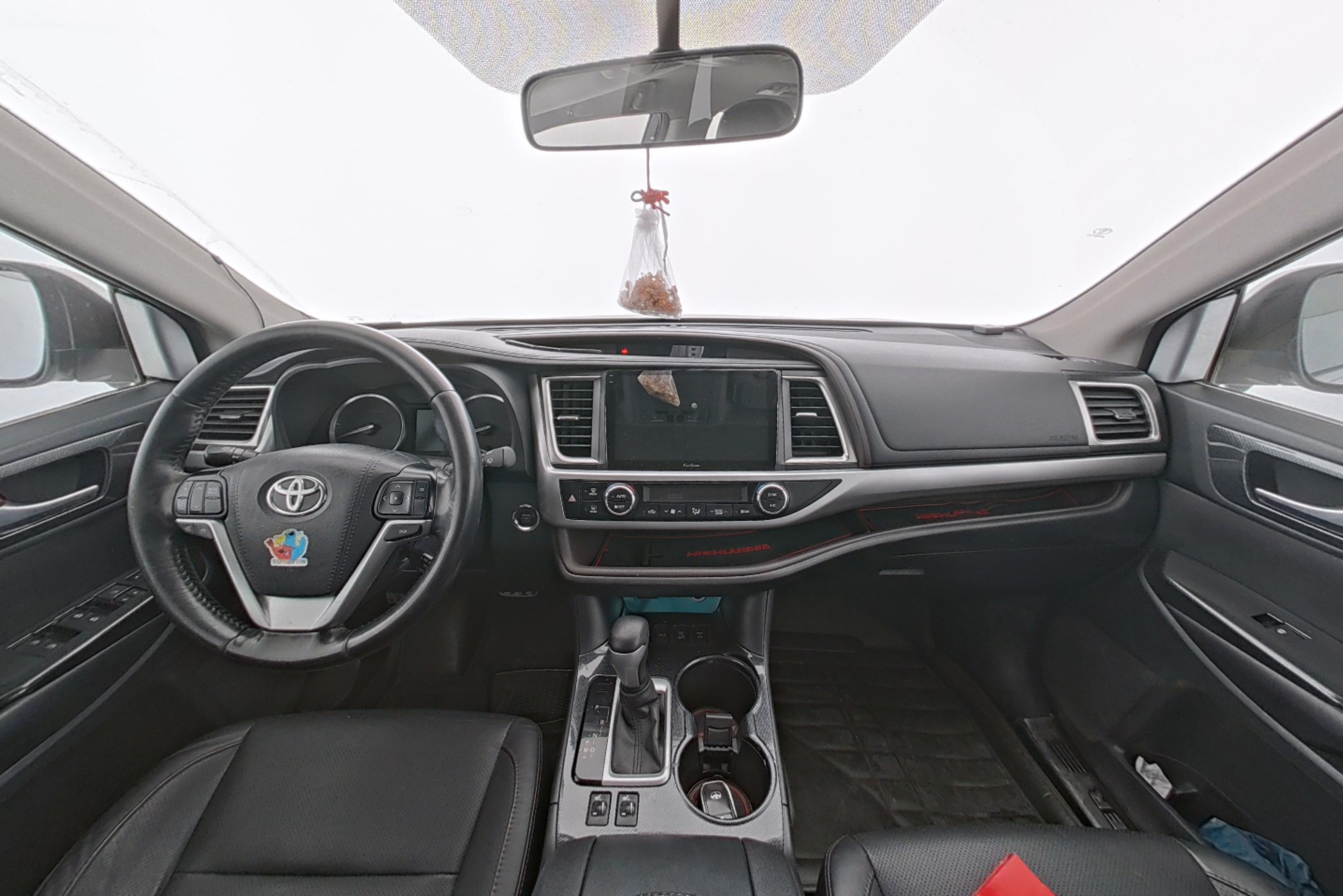 Toyota Highlander 2015 — фото 9