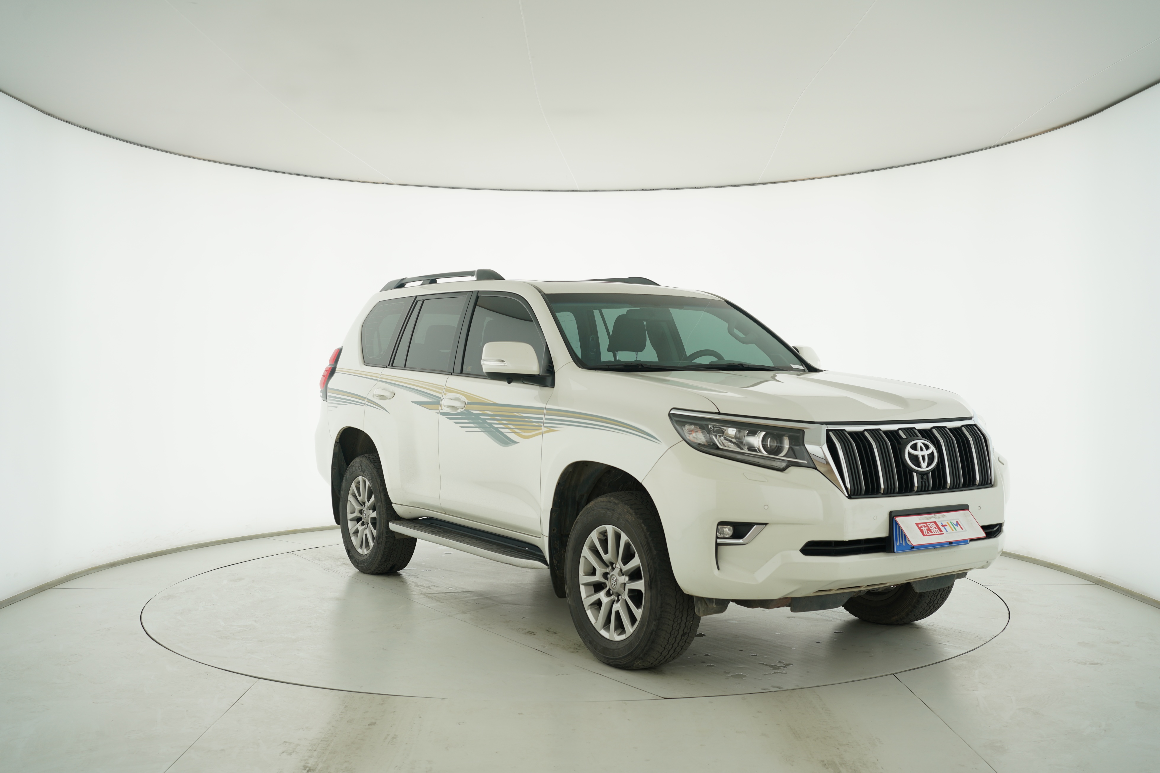 Toyota Prado 2018 — фото 2