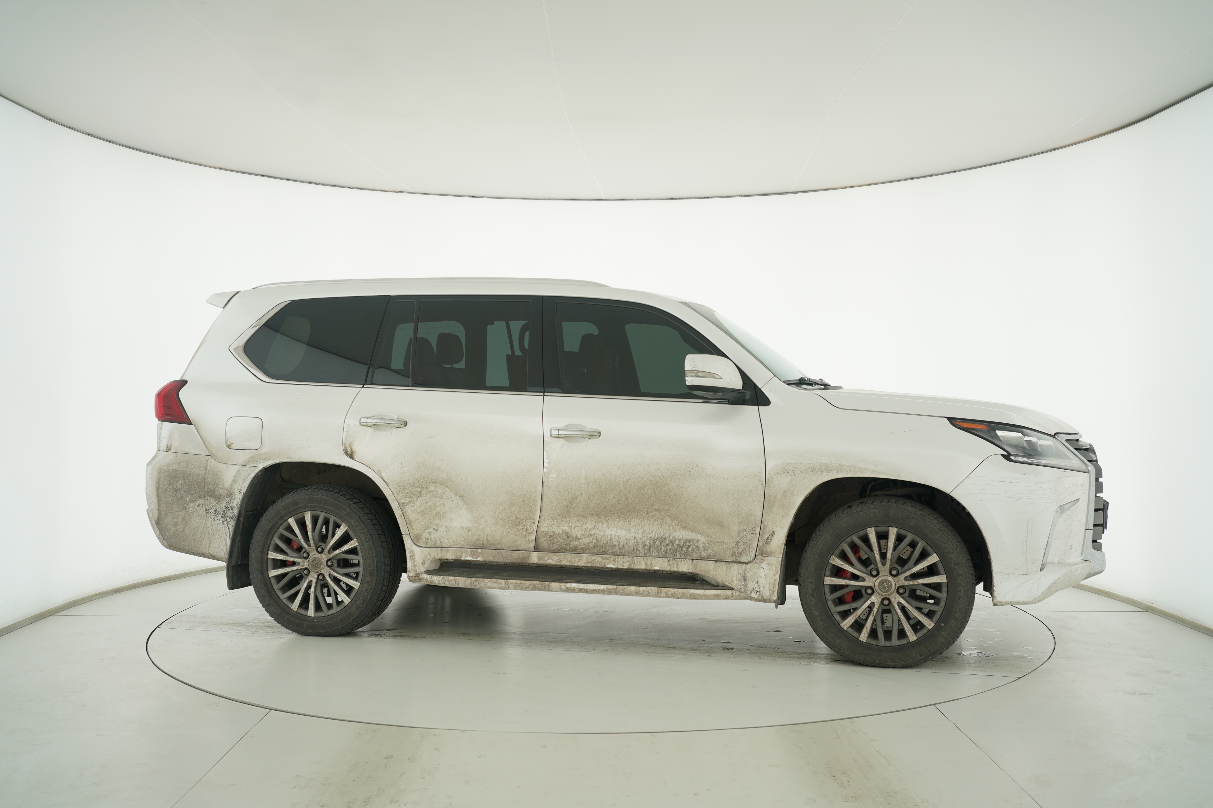 Lexus LX 2019 — фото 8
