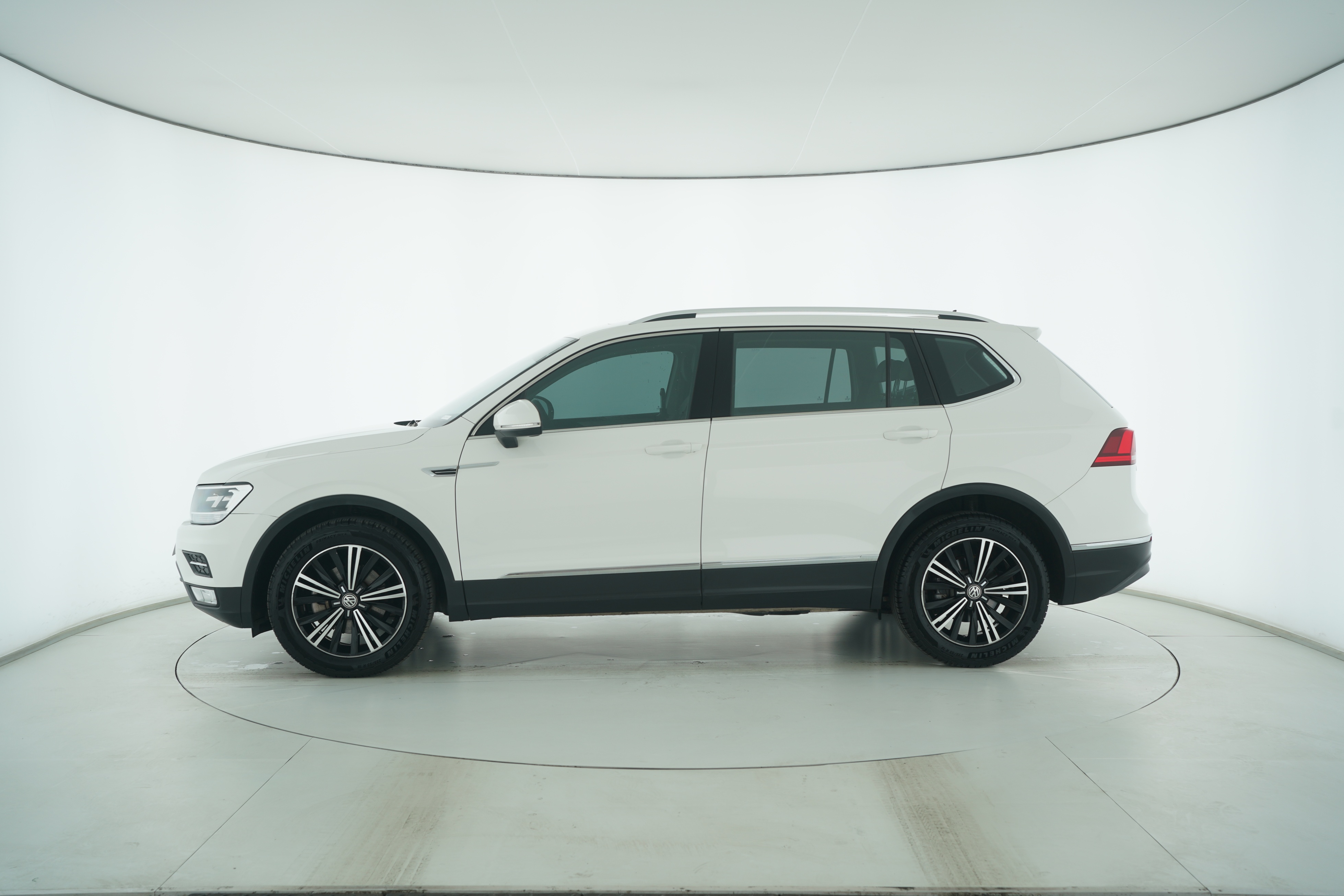 Volkswagen Tiguan L 2019 — фото 7