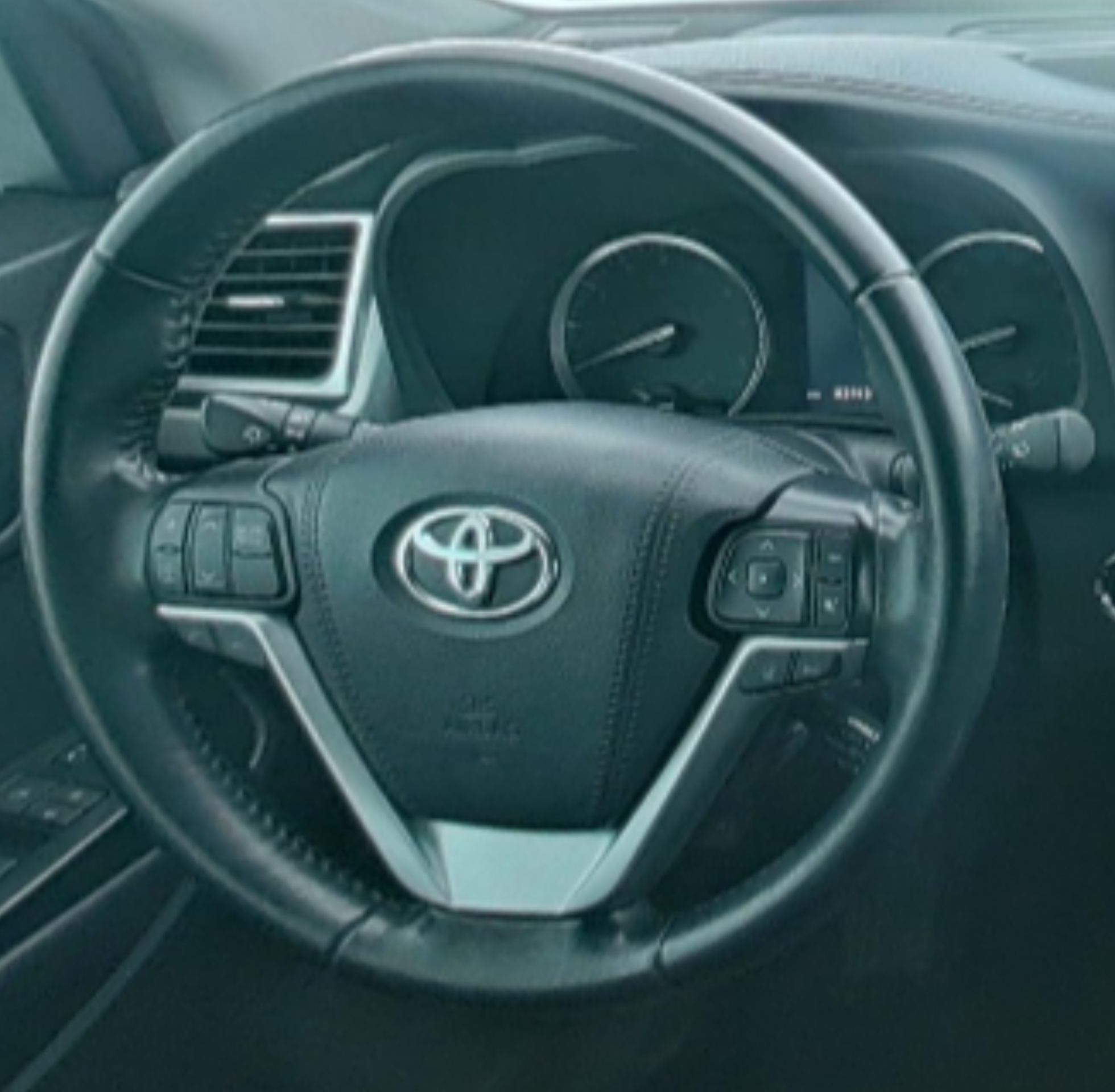 Toyota Highlander 2018 — фото 10