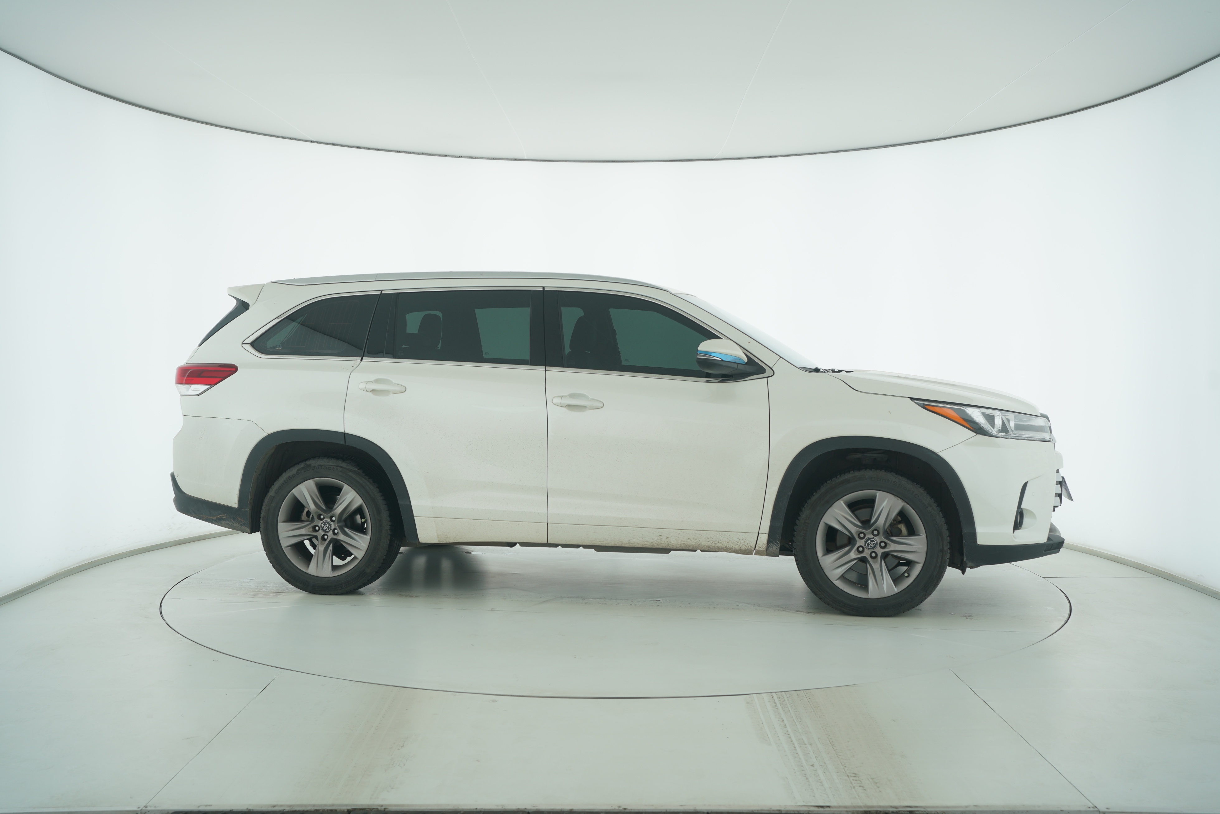 Toyota Highlander 2018 — фото 8