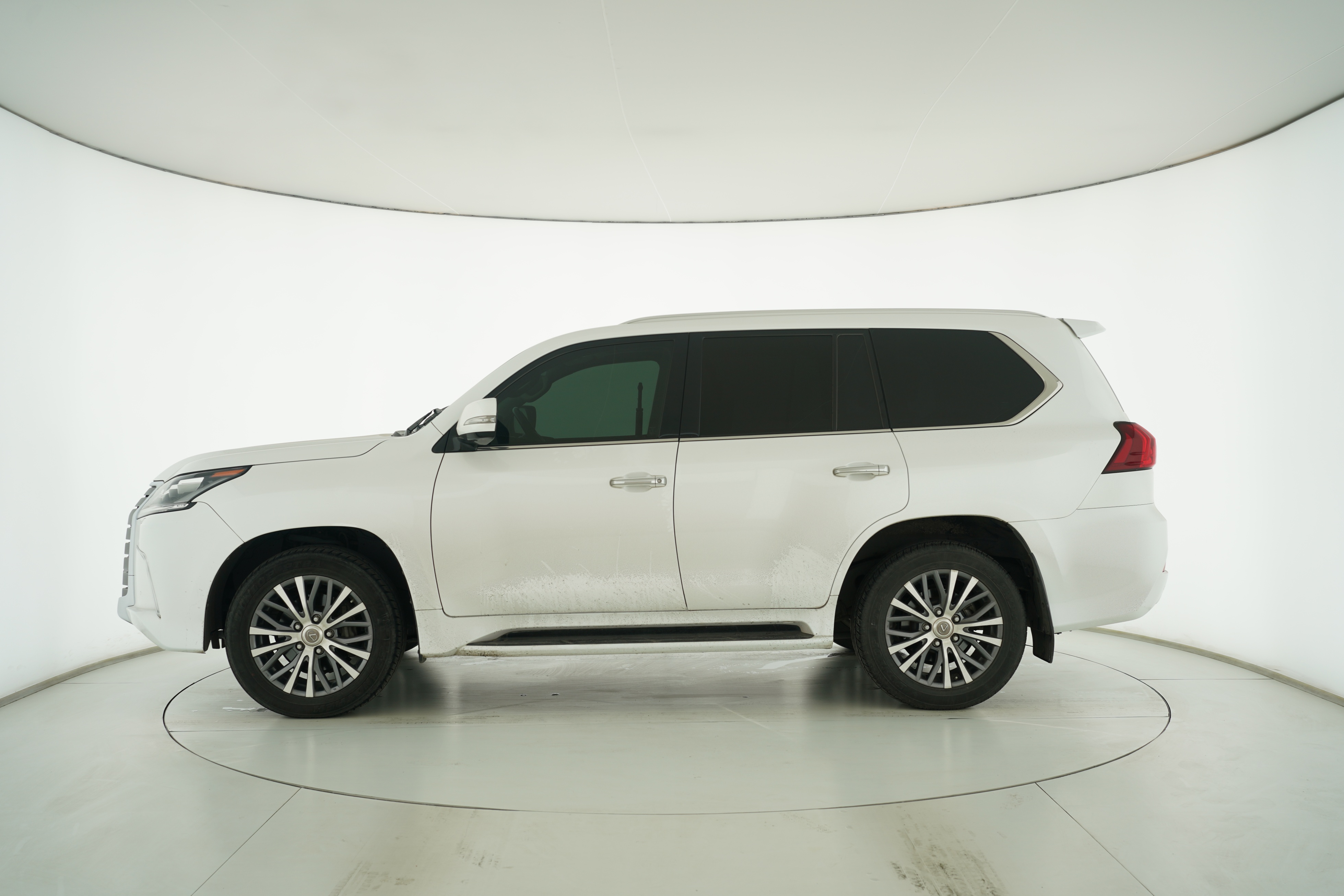 Lexus LX 2017 — фото 7