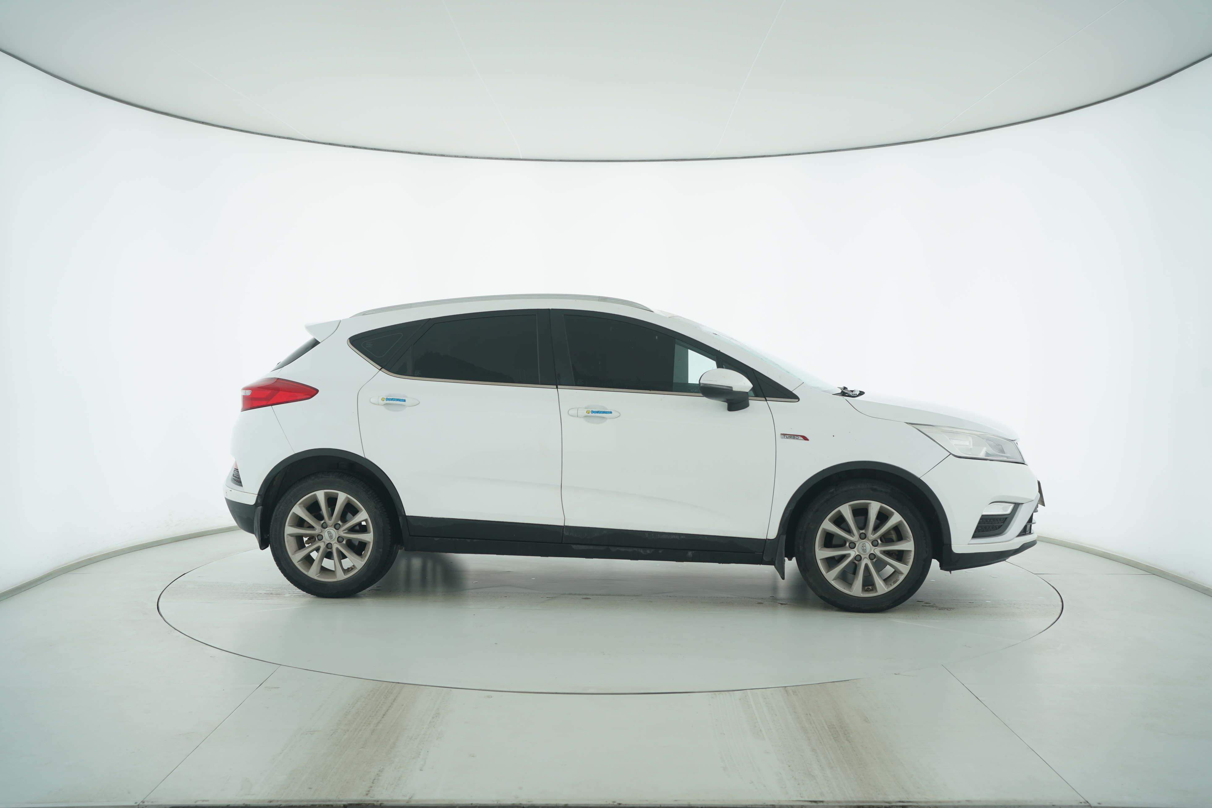 Geely Emgrand GS 2017 — фото 8
