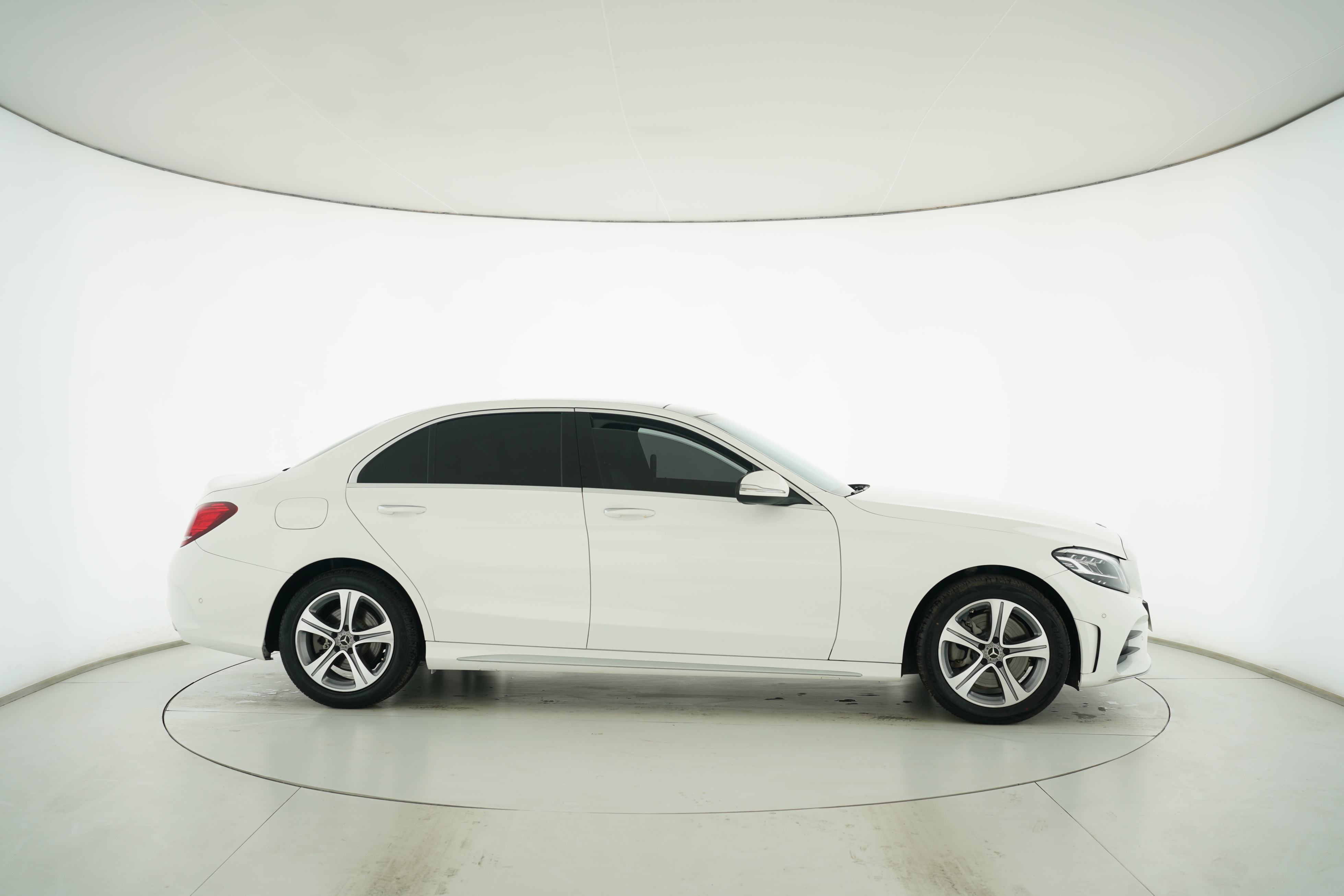 Mercedes Benz C-Class 2020 — фото 8