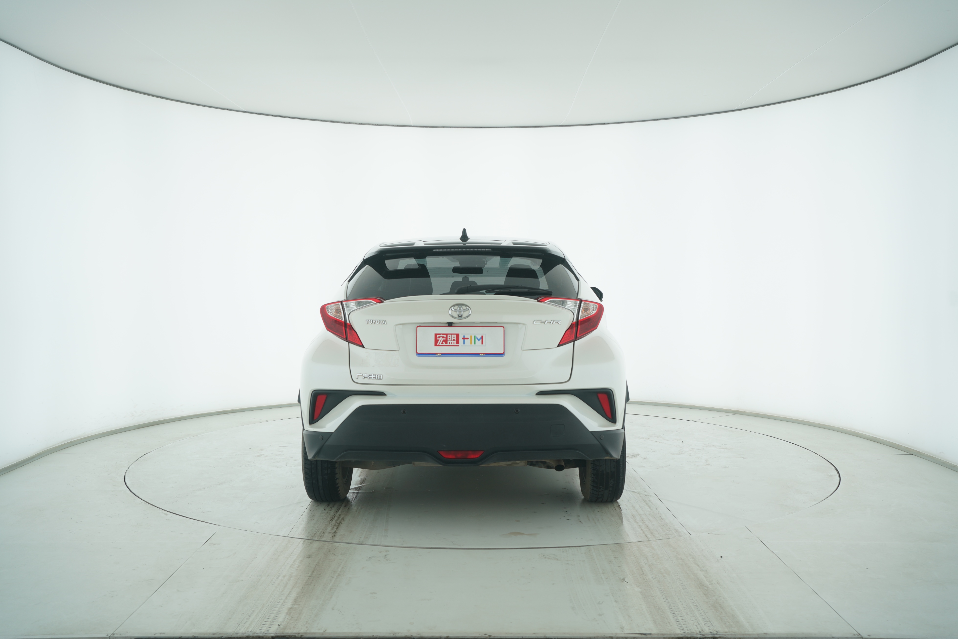 Toyota C-HR 2020 — фото 6