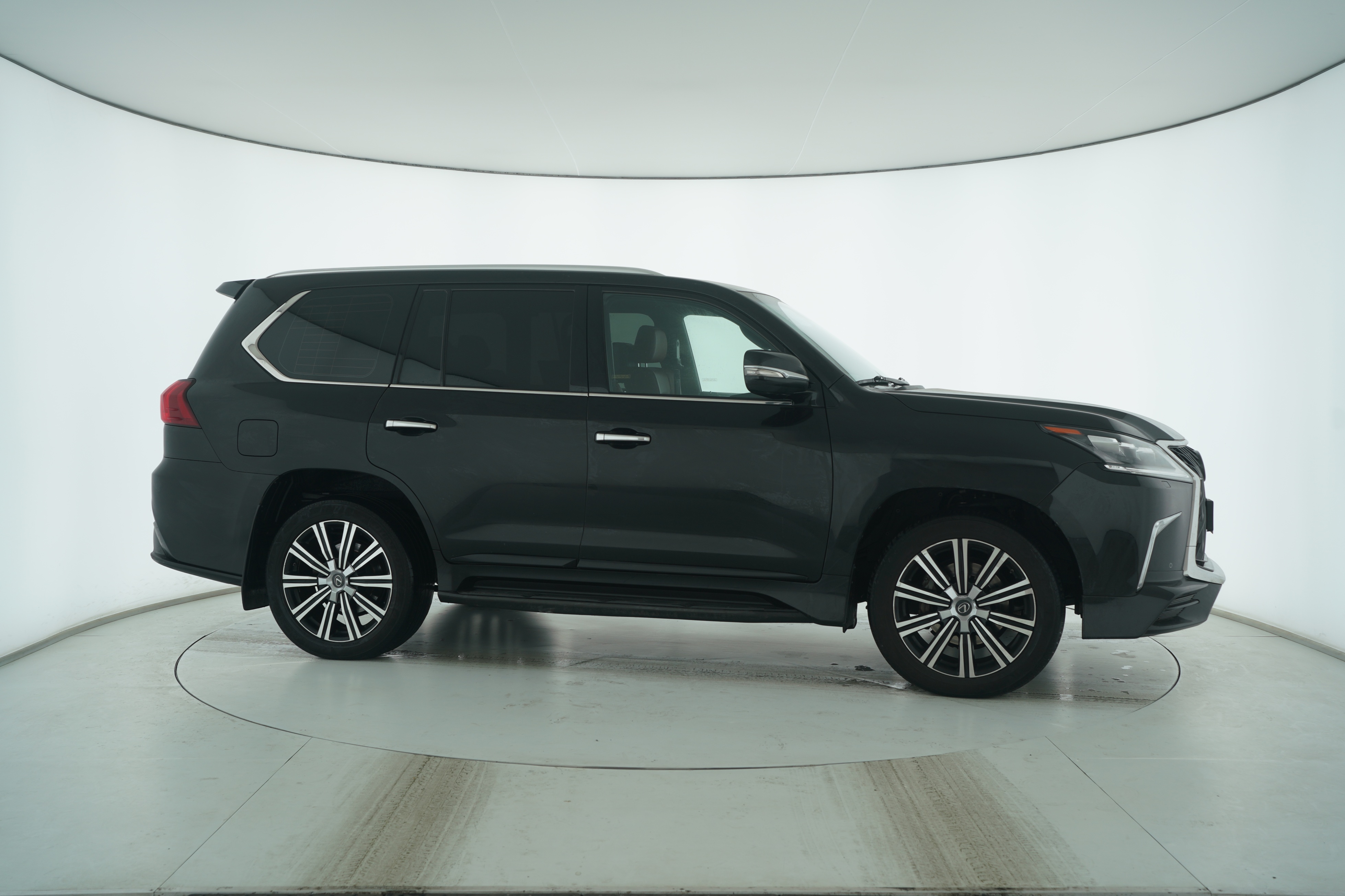 Lexus LX 2017 — фото 8
