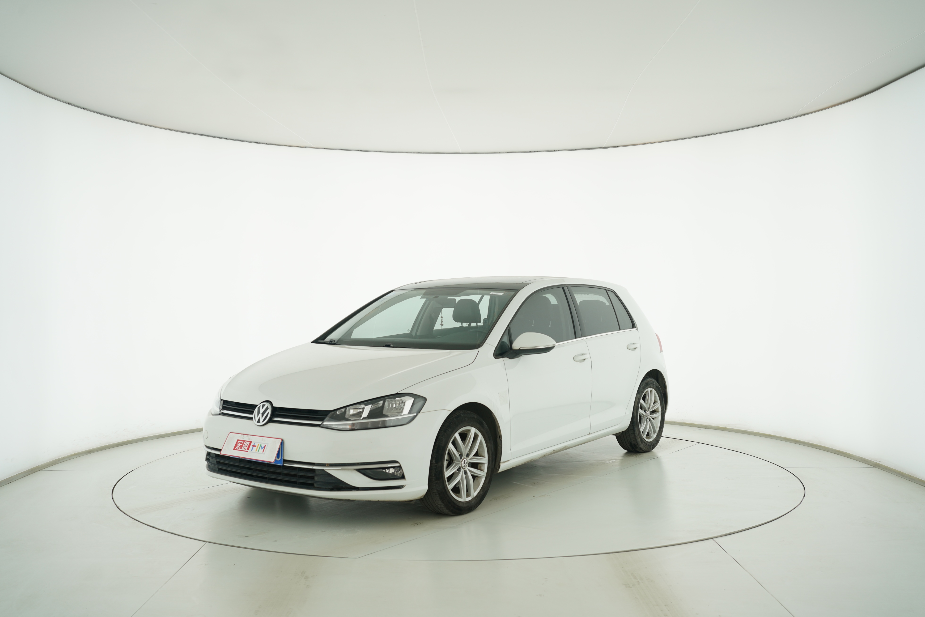Volkswagen Golf 2018 — фото 1
