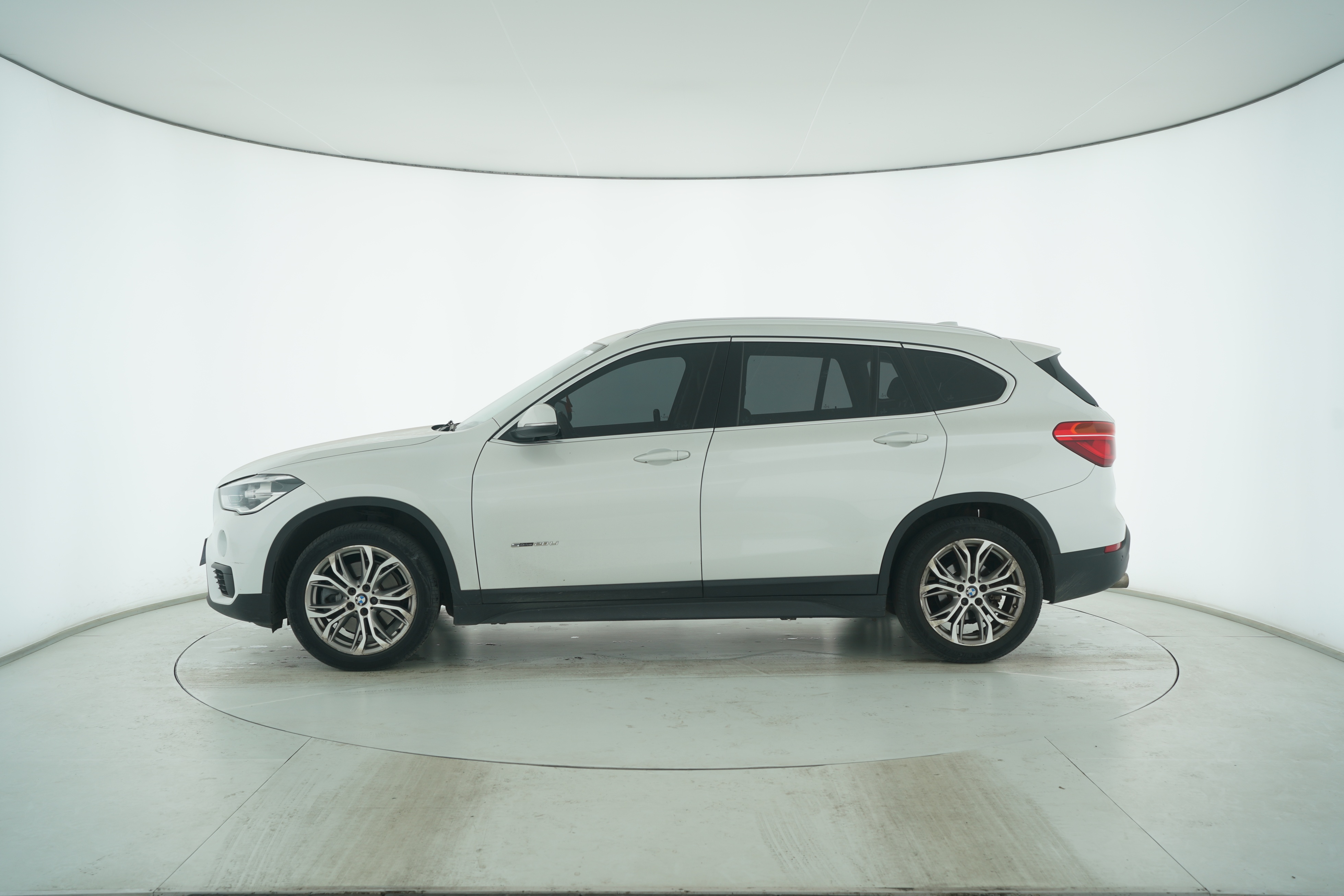BMW X1 2018 — фото 7