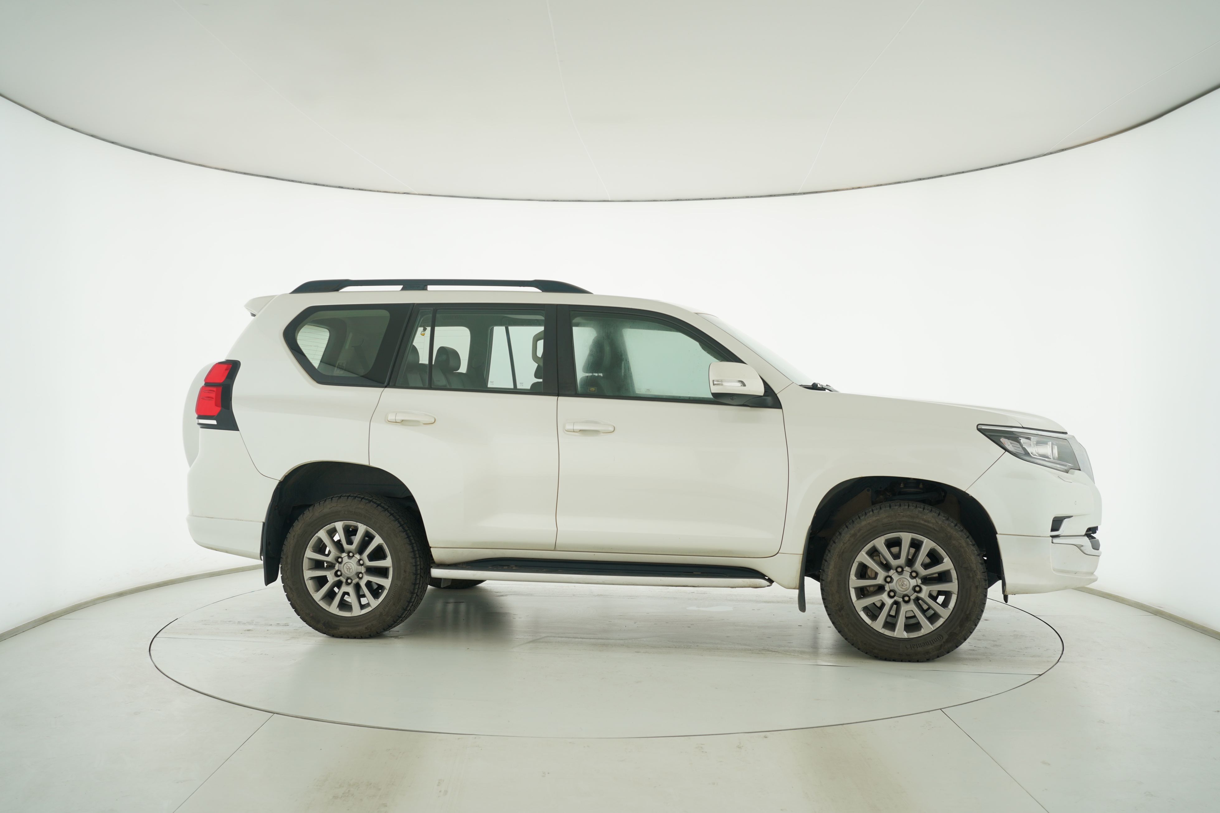Toyota Prado 2019 — фото 8