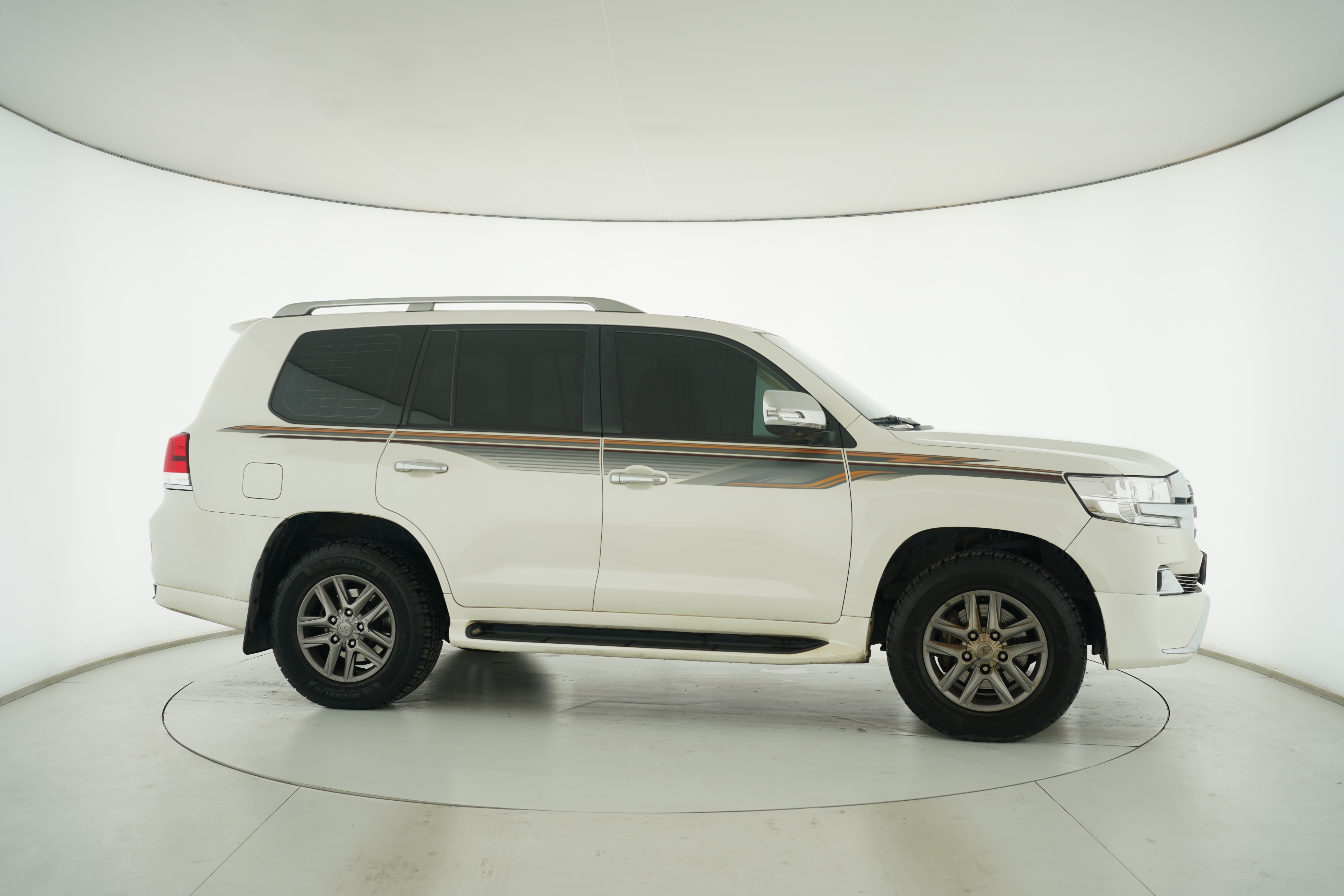 Toyota Land Cruiser (Imported) 2016 — фото 8
