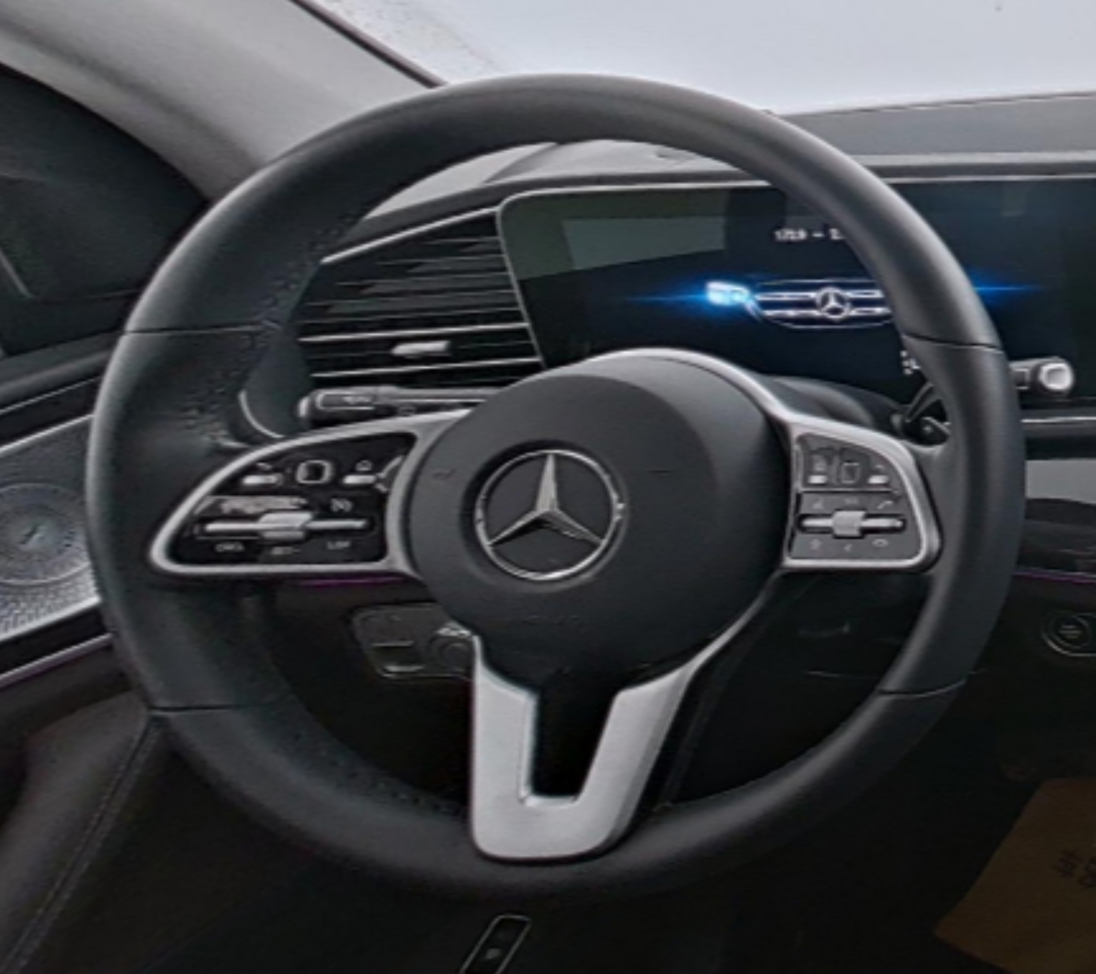 Mercedes Benz GLE 2023 — фото 10