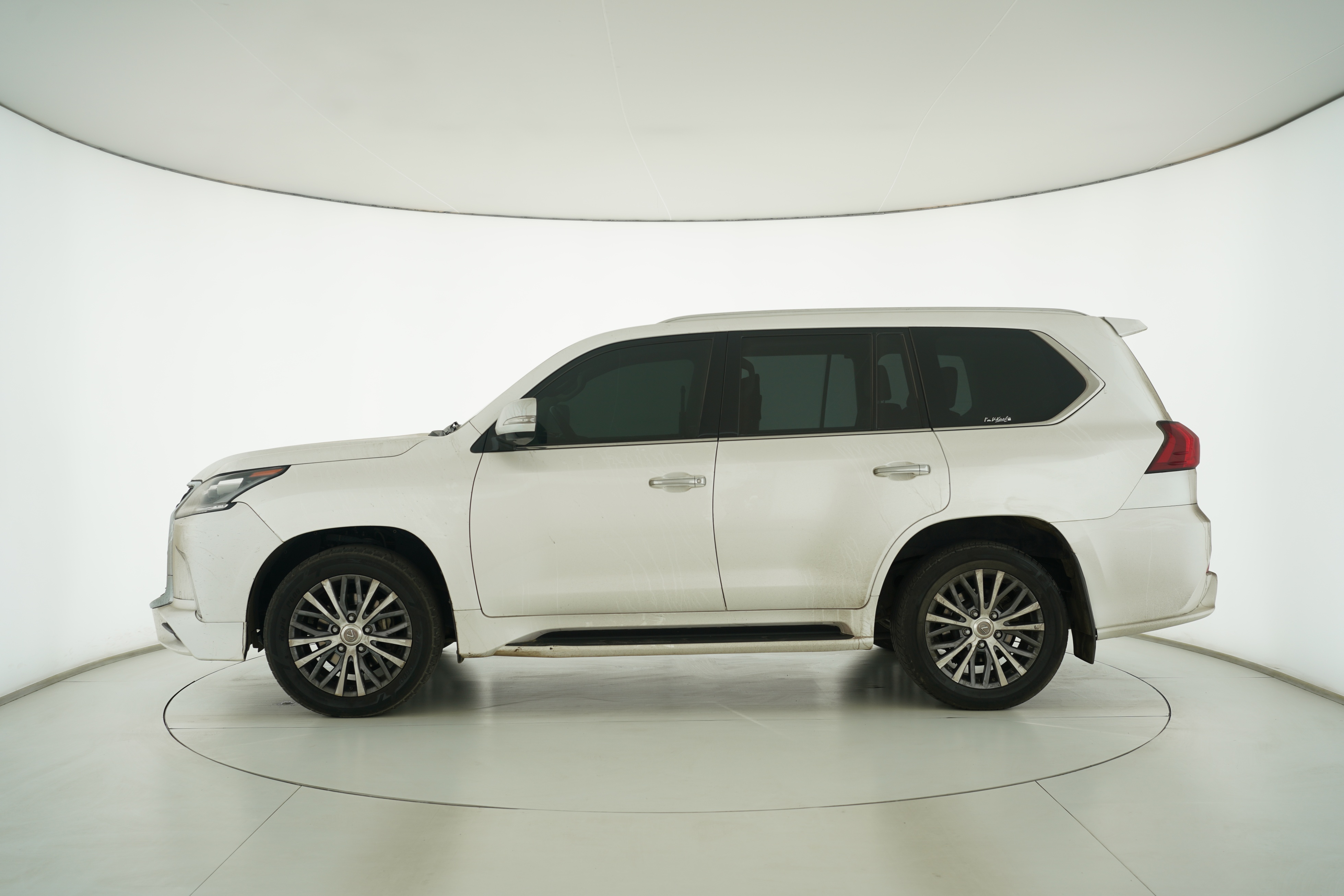 Lexus LX 2019 — фото 7