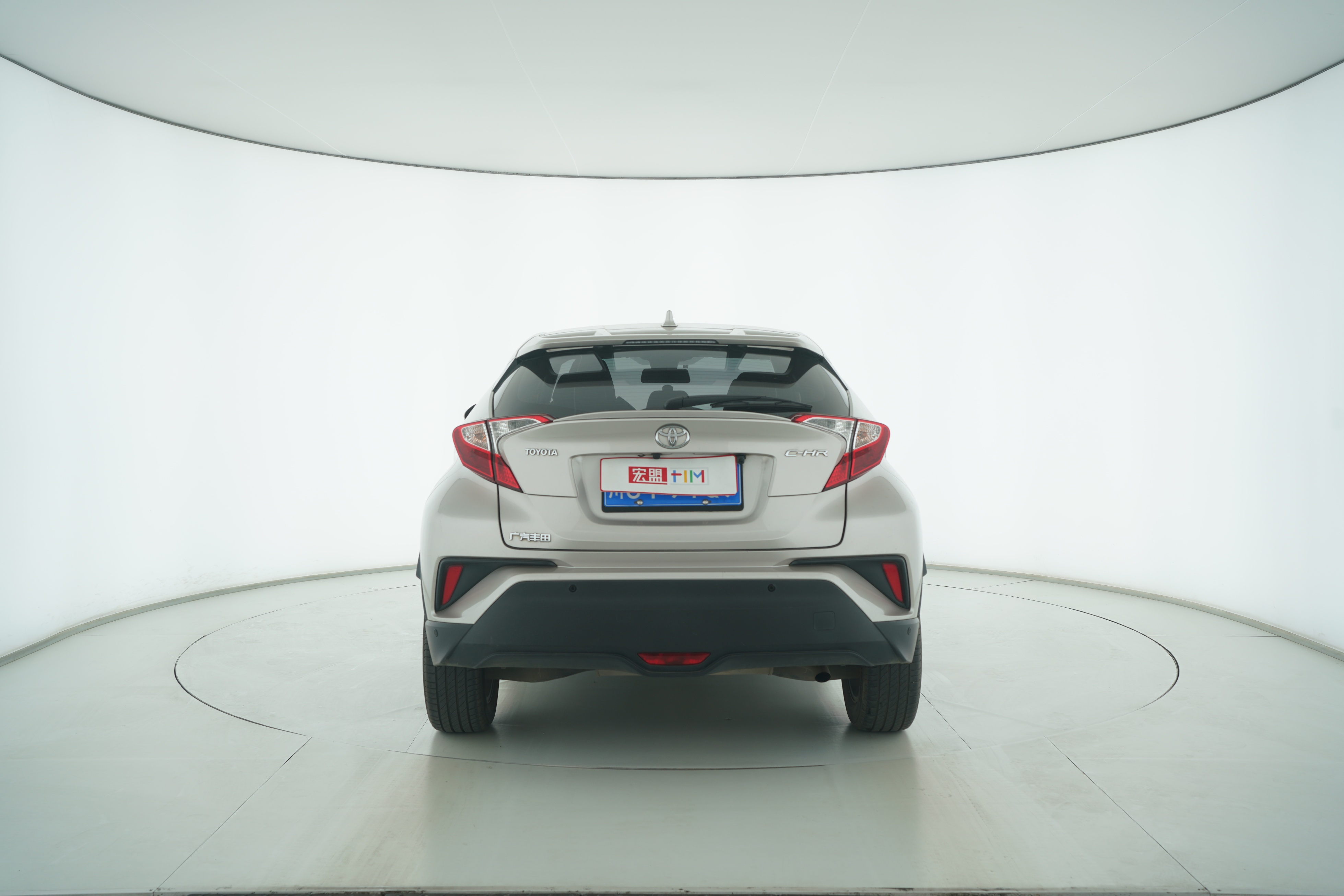 Toyota C-HR 2020 — фото 6