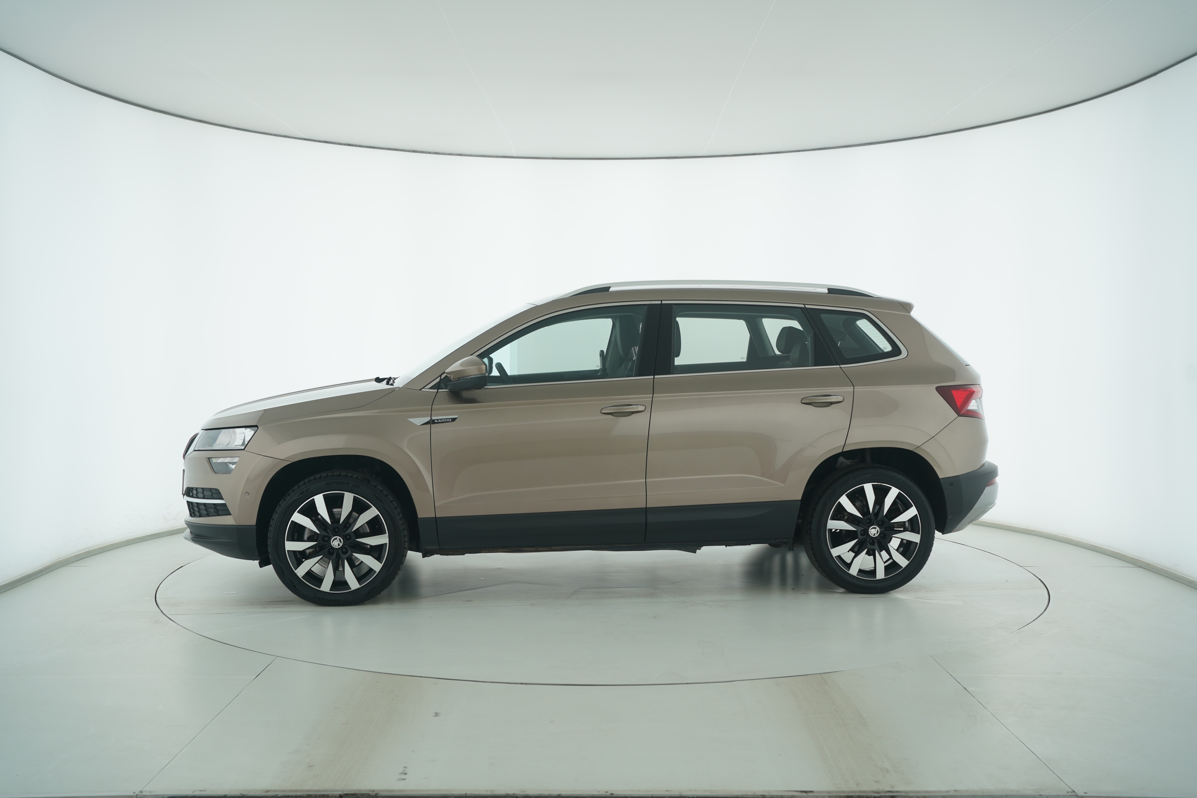 Skoda Karoq 2019 — фото 7