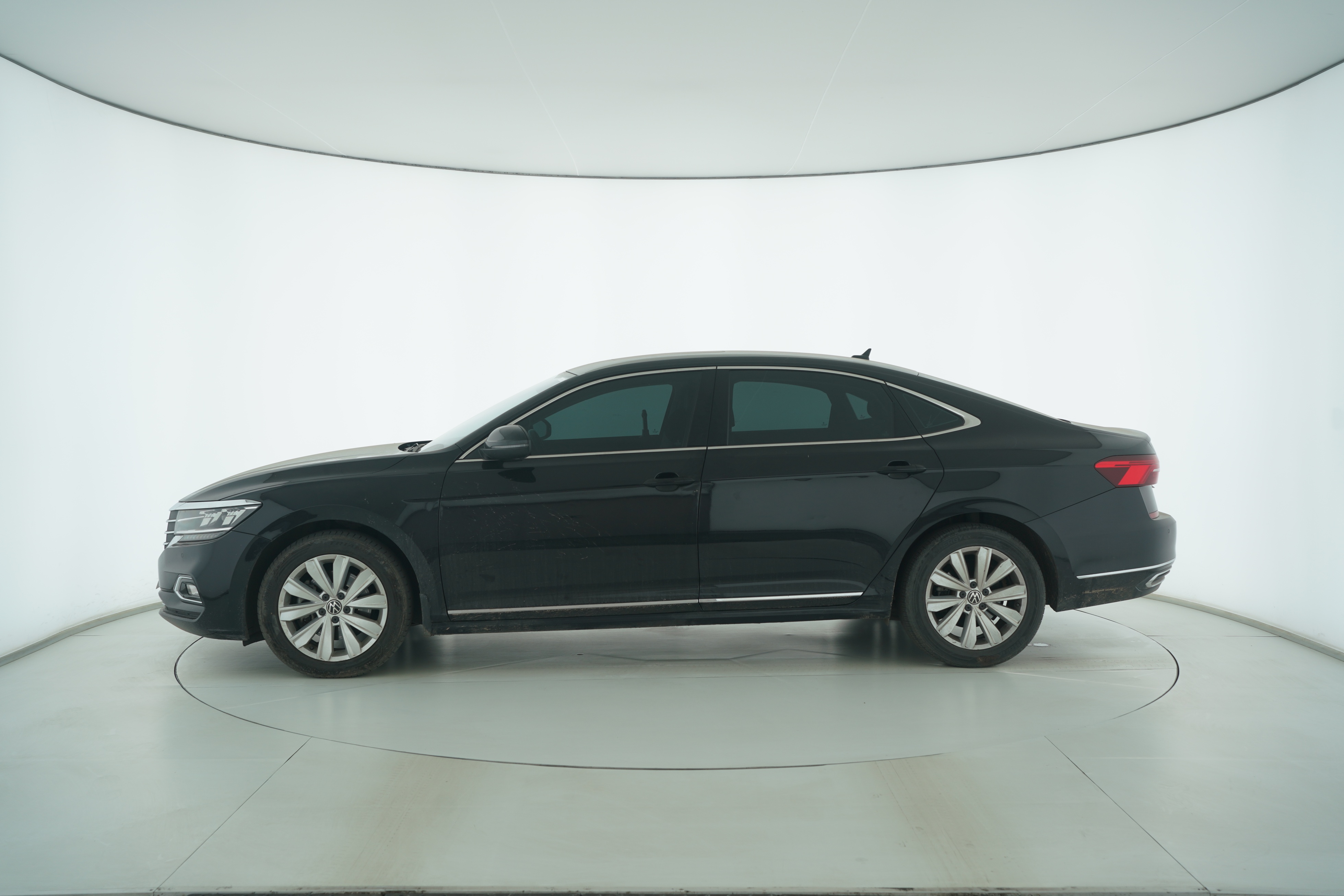 Volkswagen Passat 2015 — фото 7