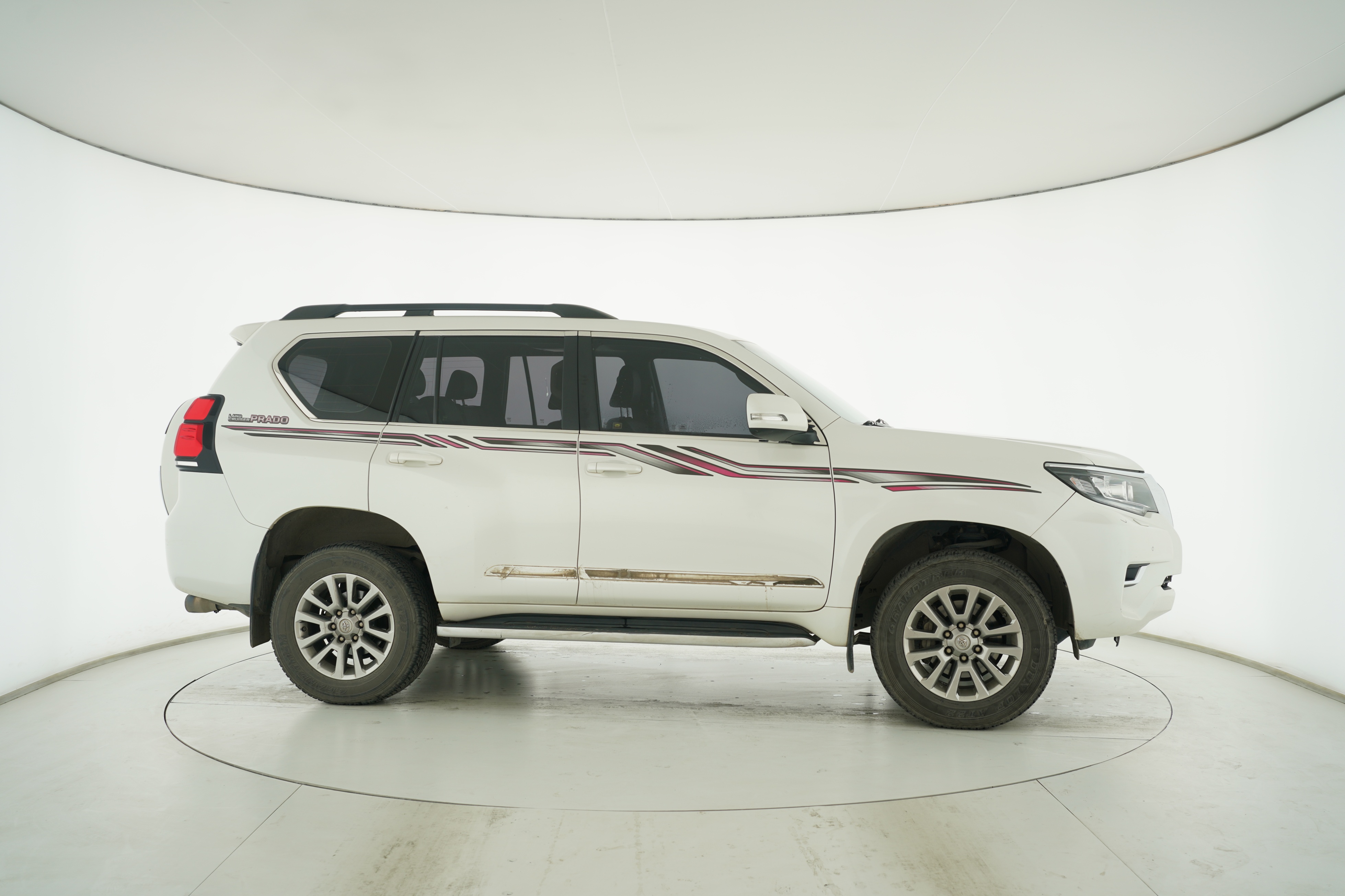 Toyota Prado 2018 — фото 8