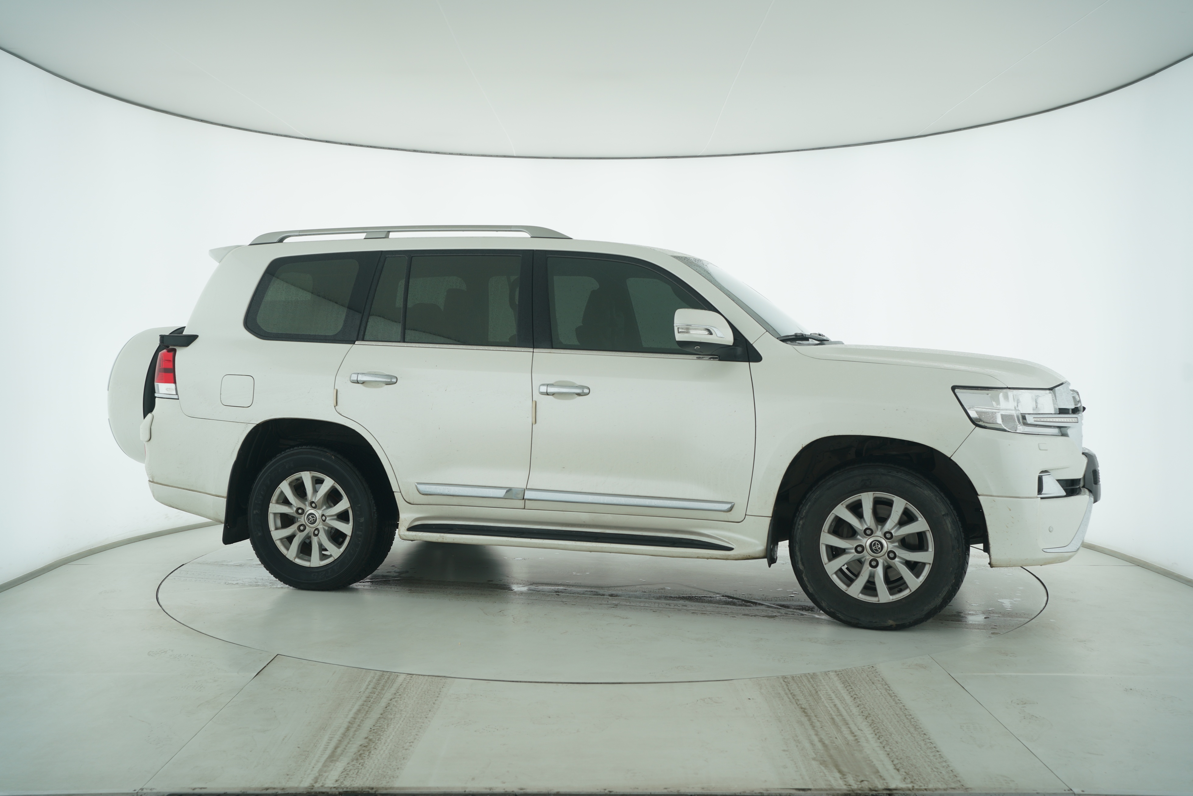 Toyota Land Cruiser (Imported) 2016 — фото 8