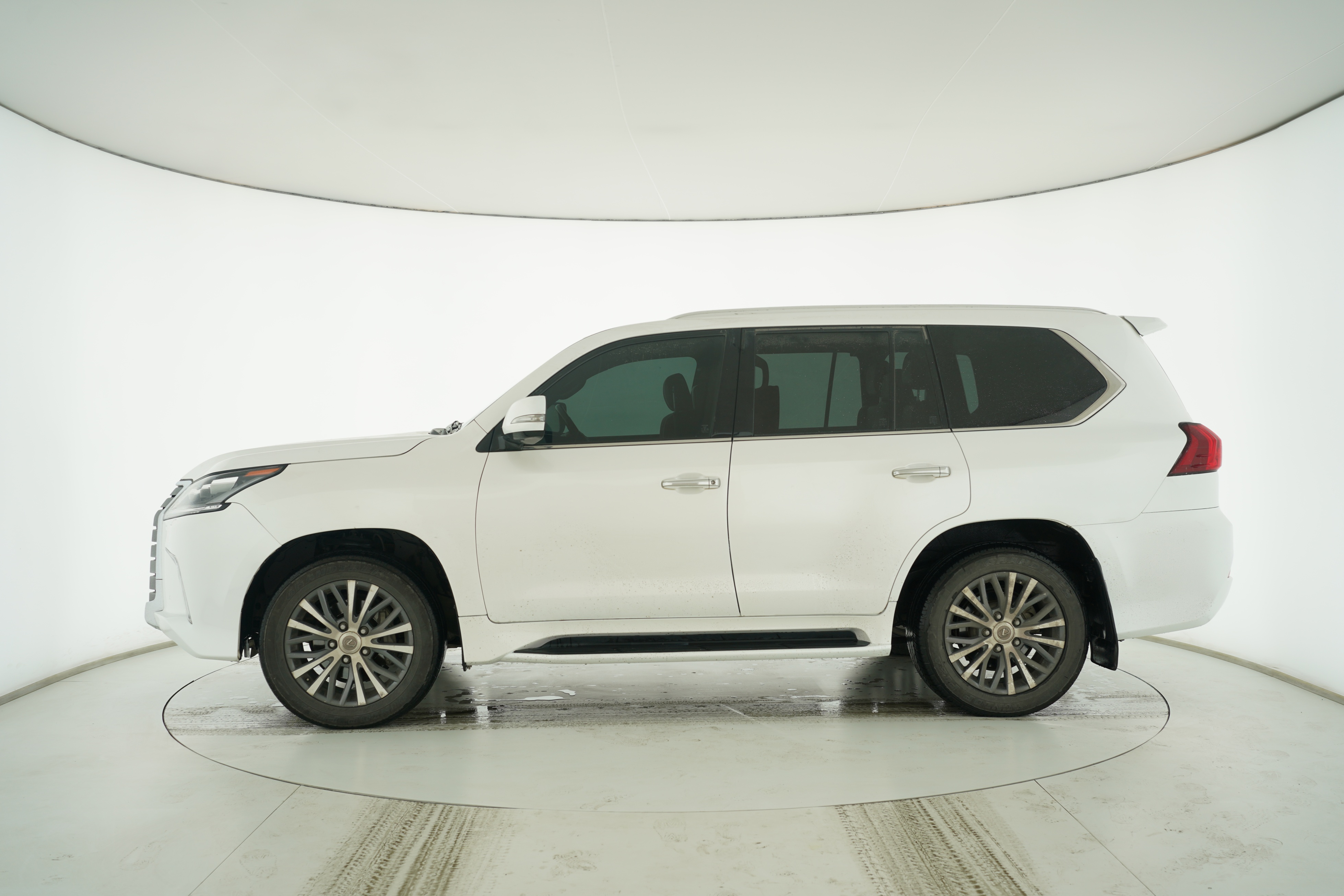Lexus LX 2016 — фото 7