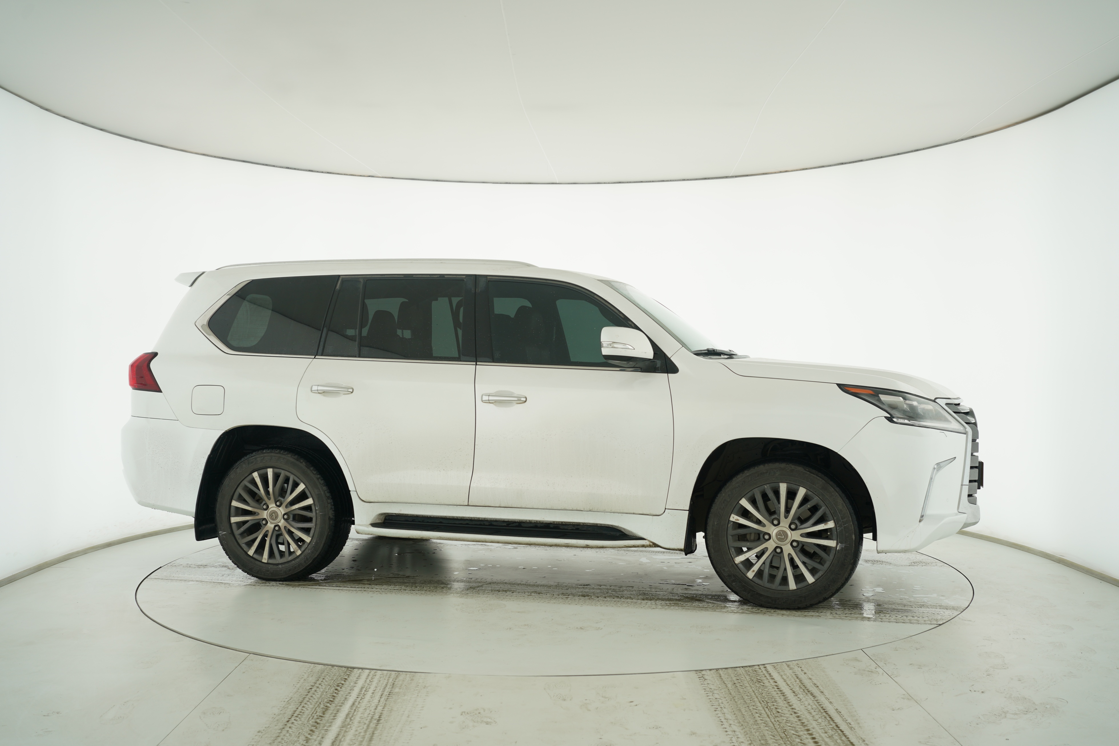 Lexus LX 2016 — фото 8