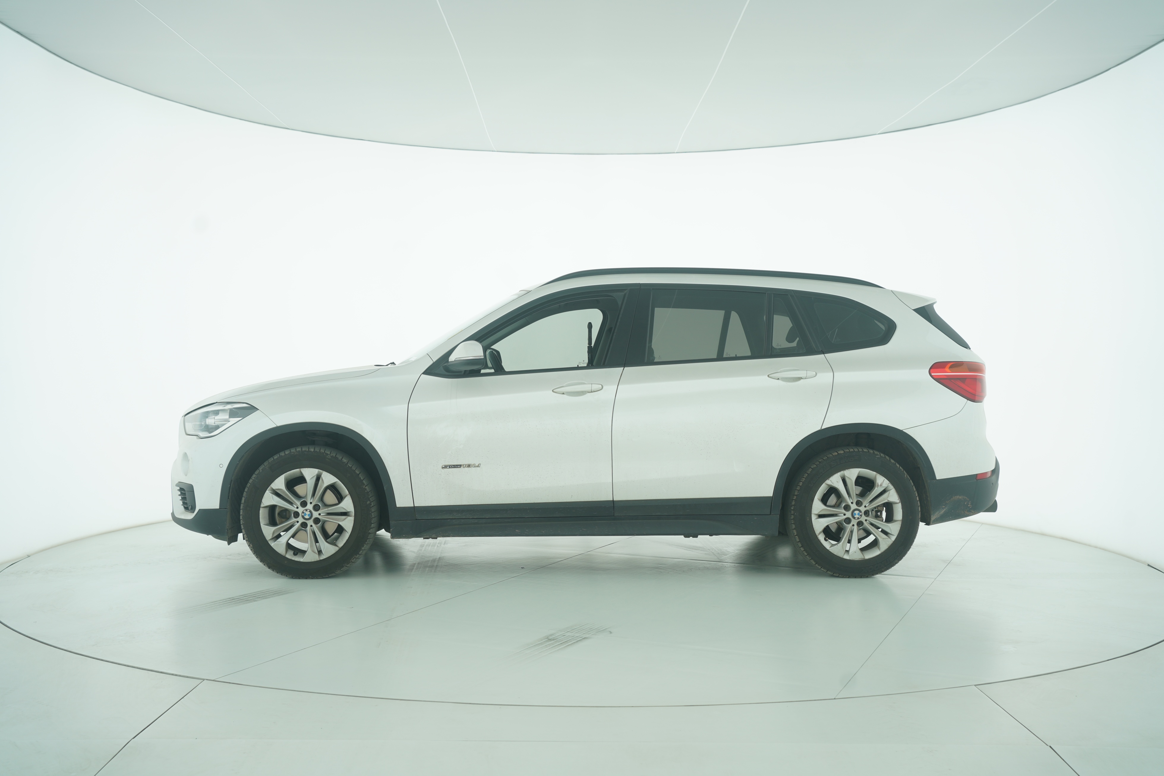 BMW X1 2016 — фото 7