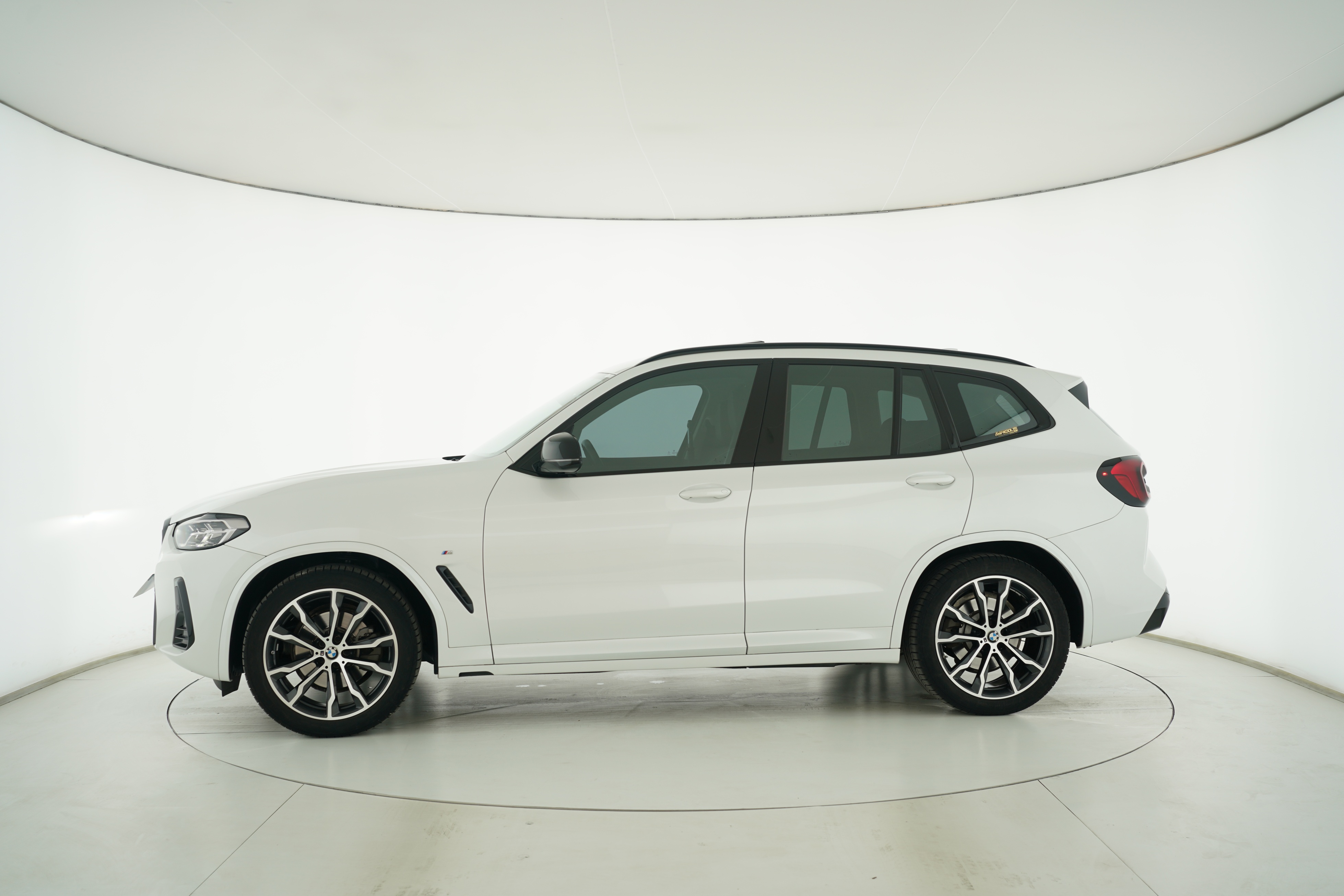 BMW X4 2022 — фото 7