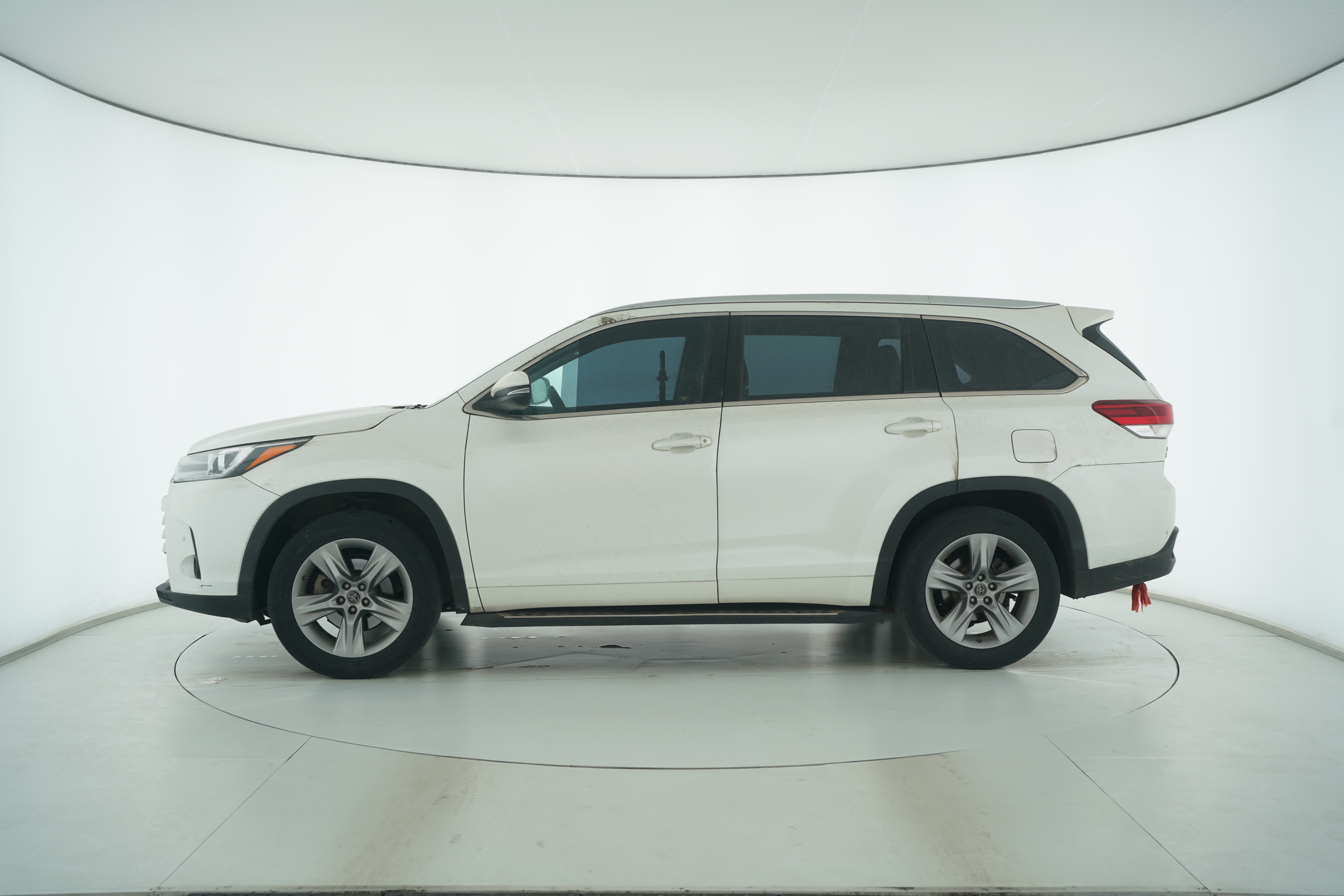 Toyota Highlander 2018 — фото 7