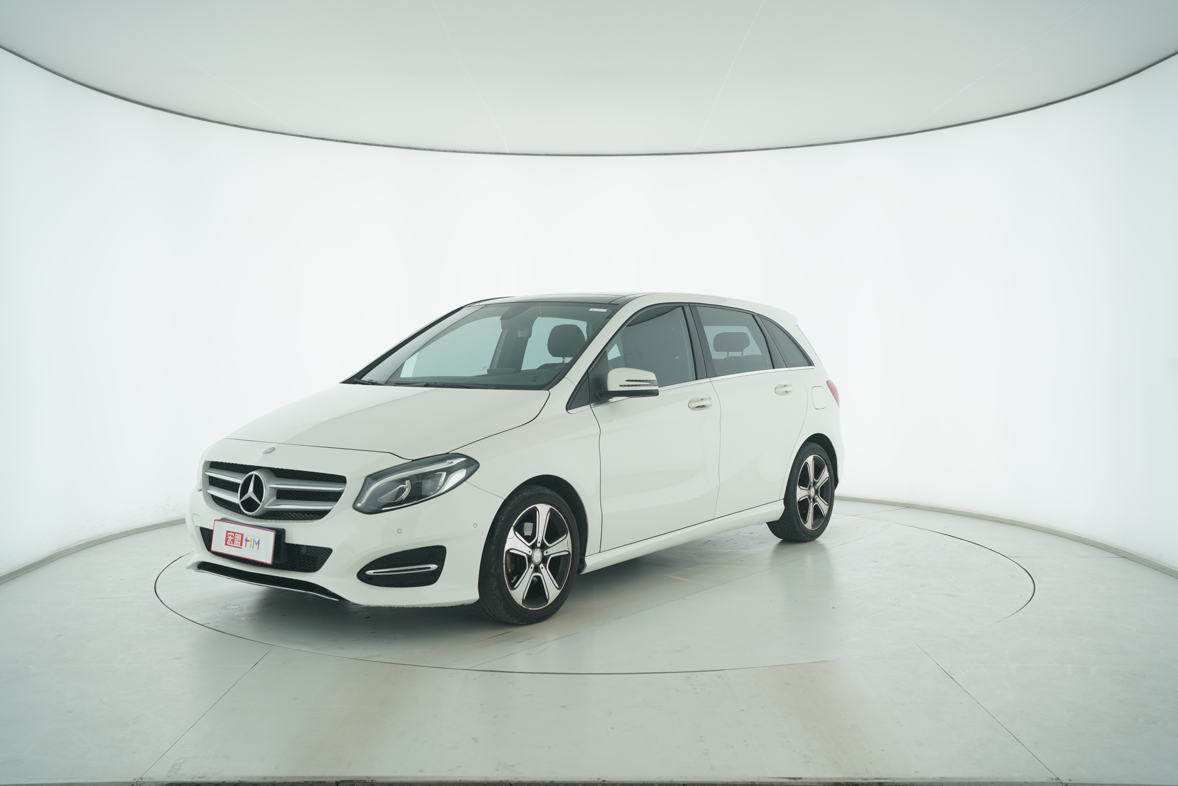 Mercedes Benz B-Class 2023 — фото 1