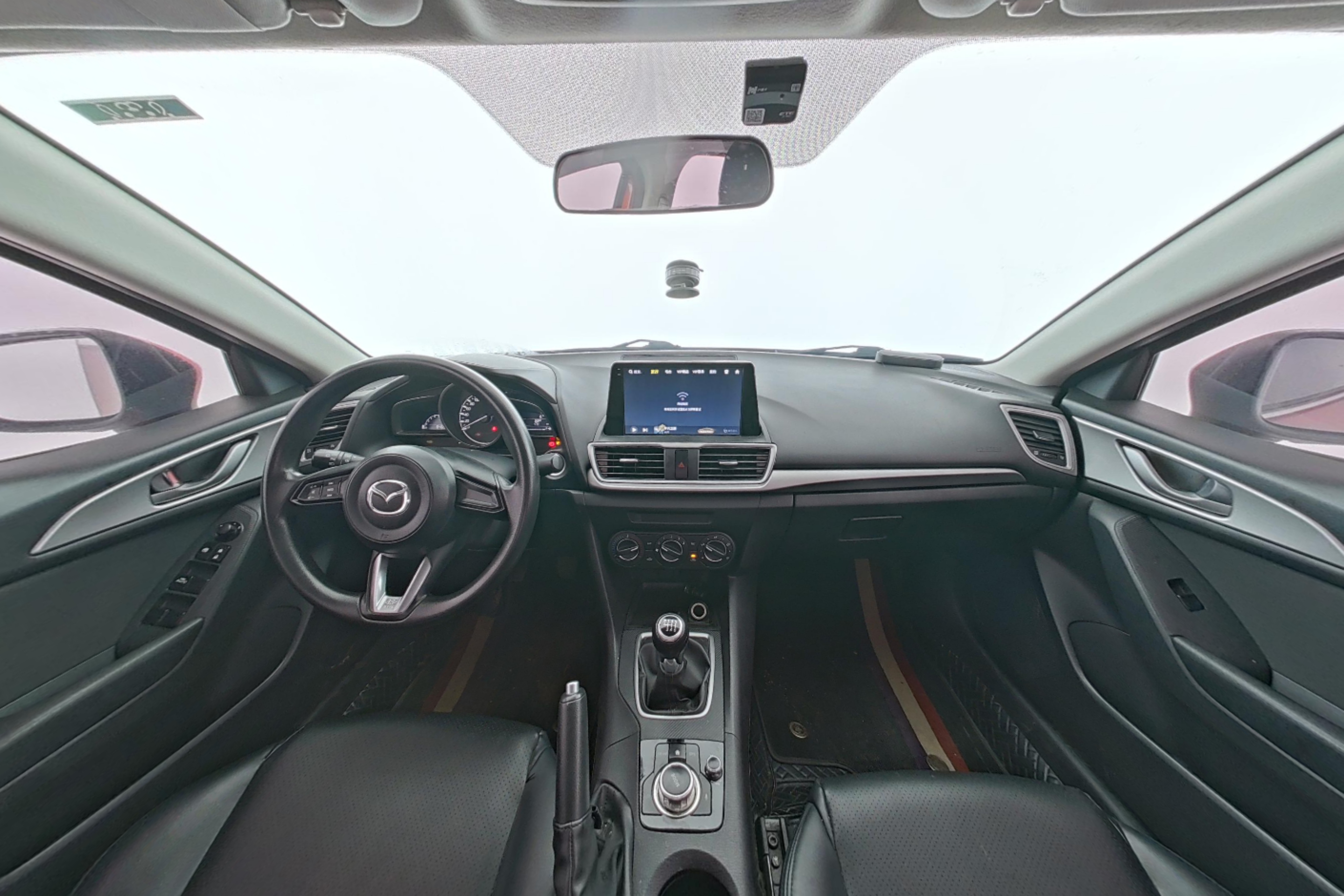 Mazda 3 Axela 2017 — фото 9