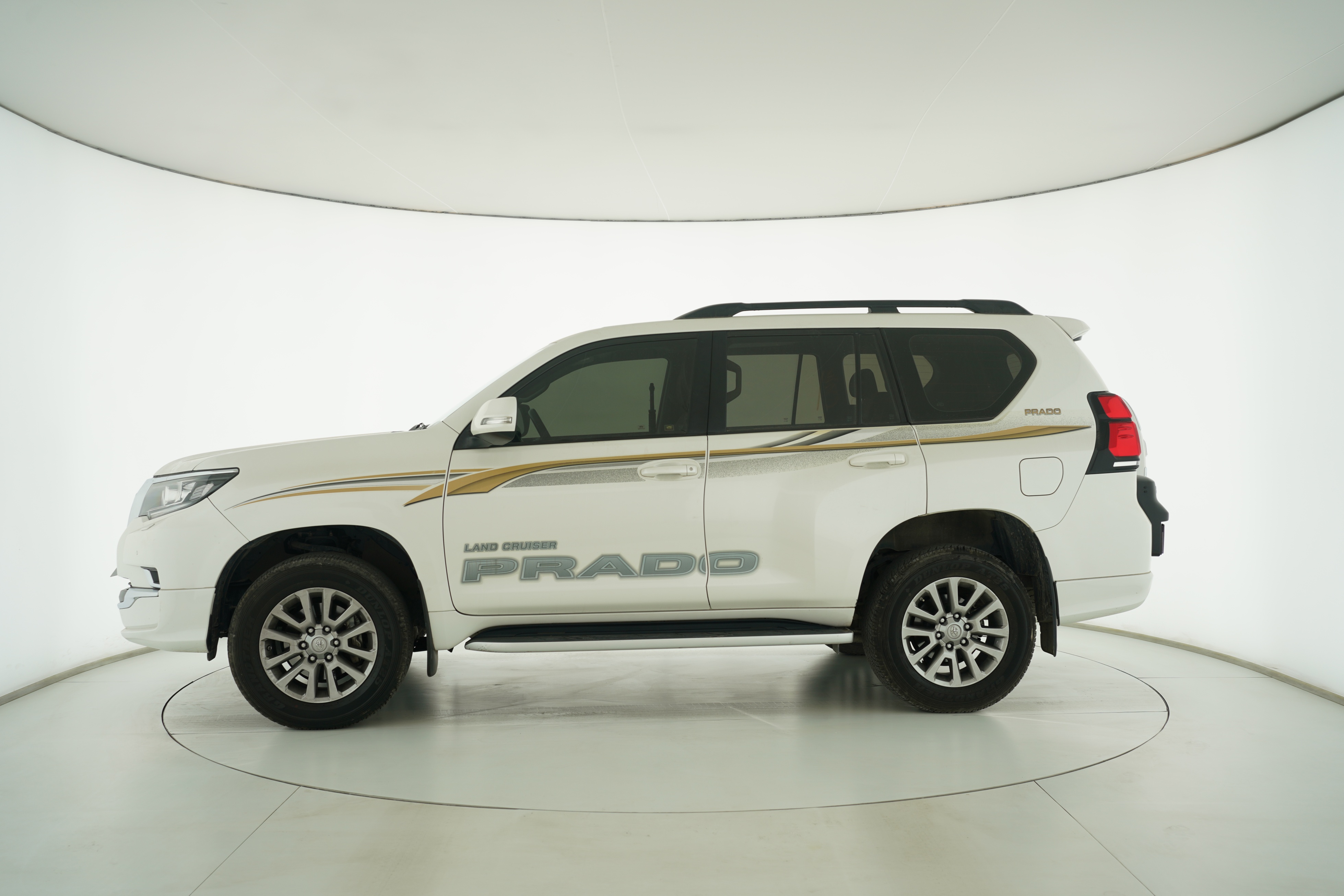 Toyota Prado 2019 — фото 7