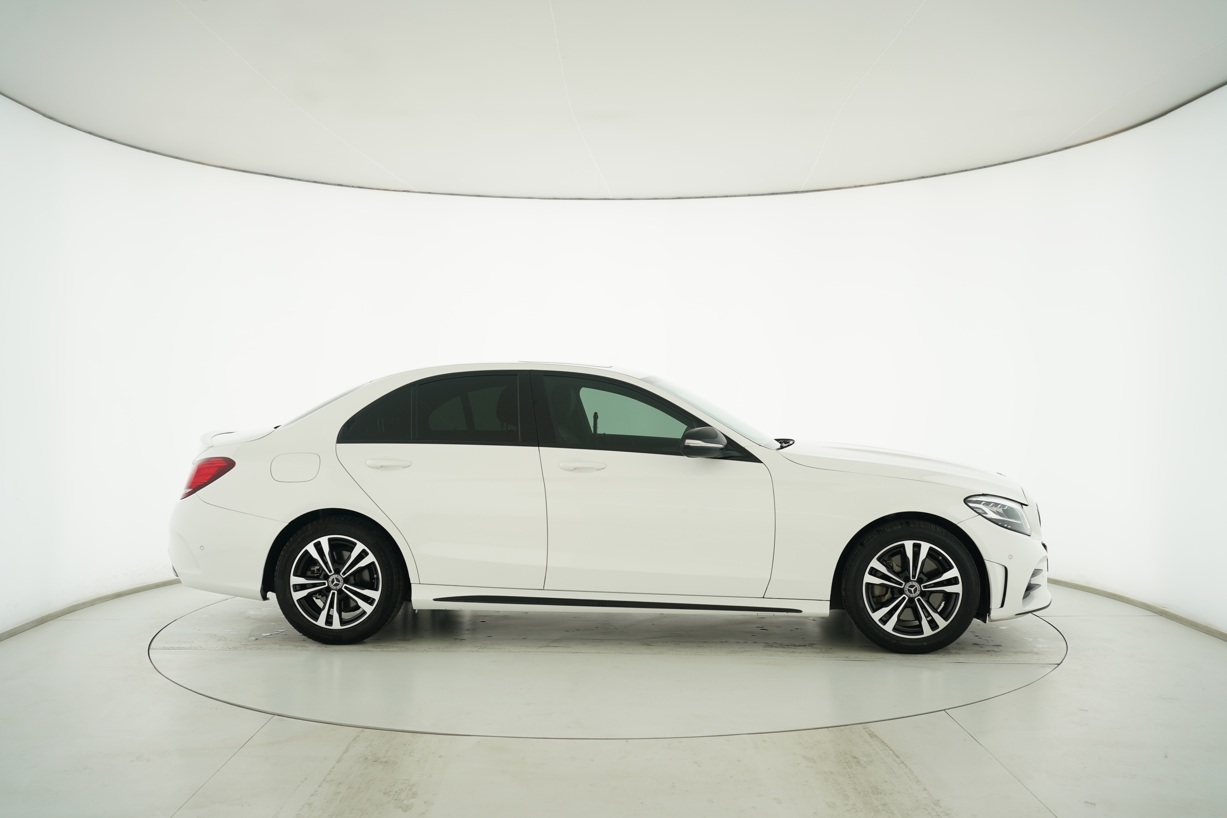 Mercedes Benz C-Class 2020 — фото 8