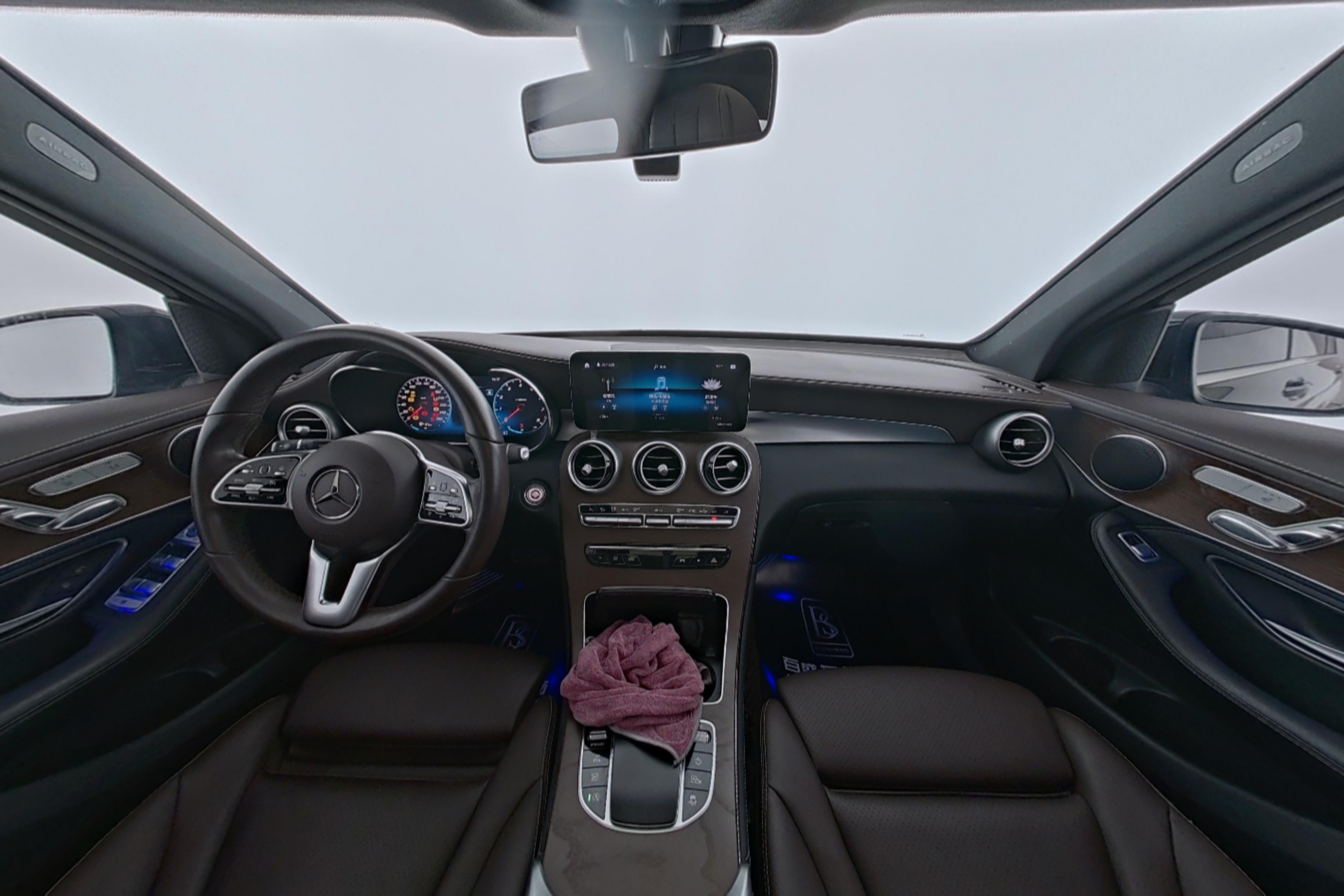 Mercedes Benz GLC 2020 — фото 9