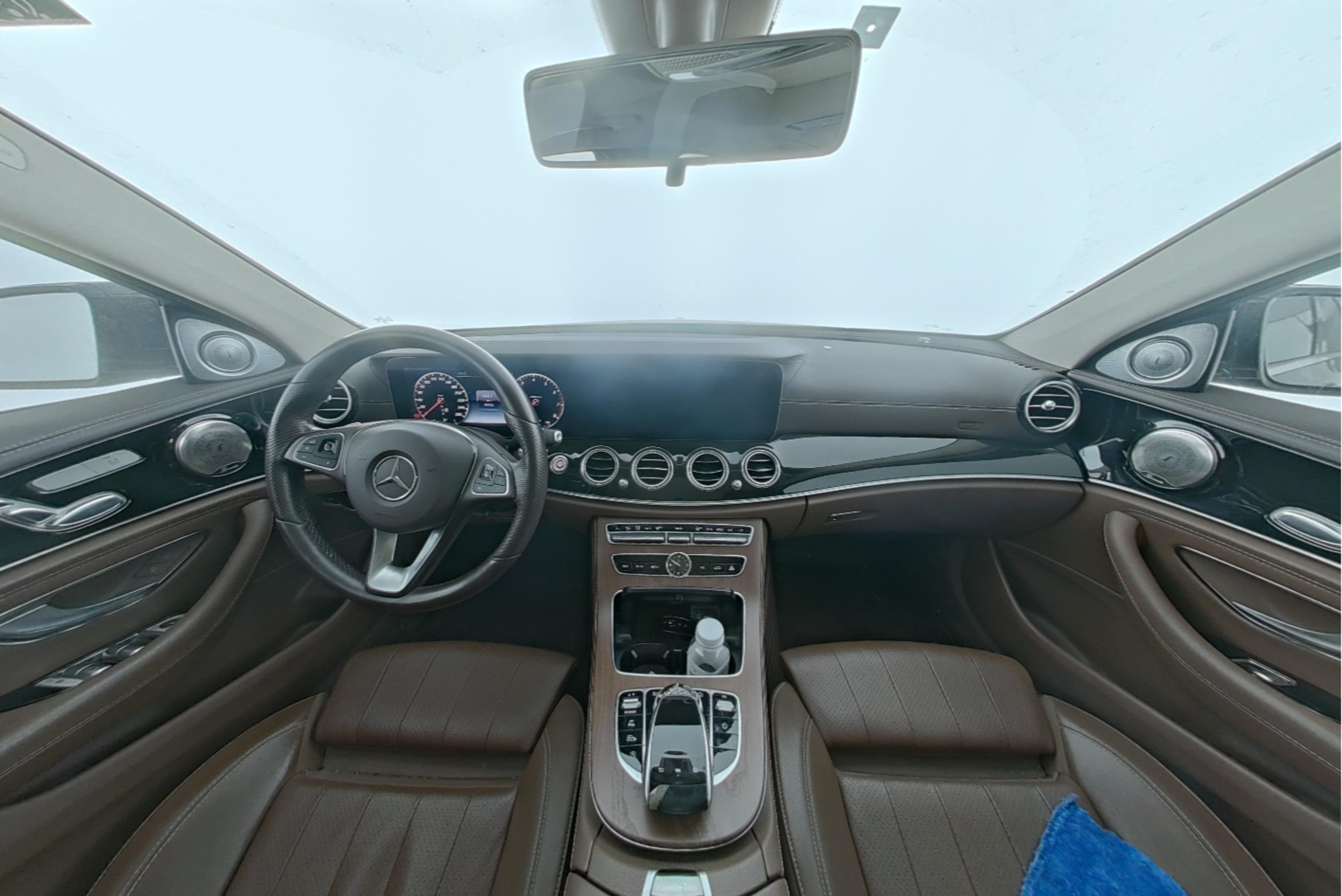 Mercedes Benz E-Class 2016 — фото 9