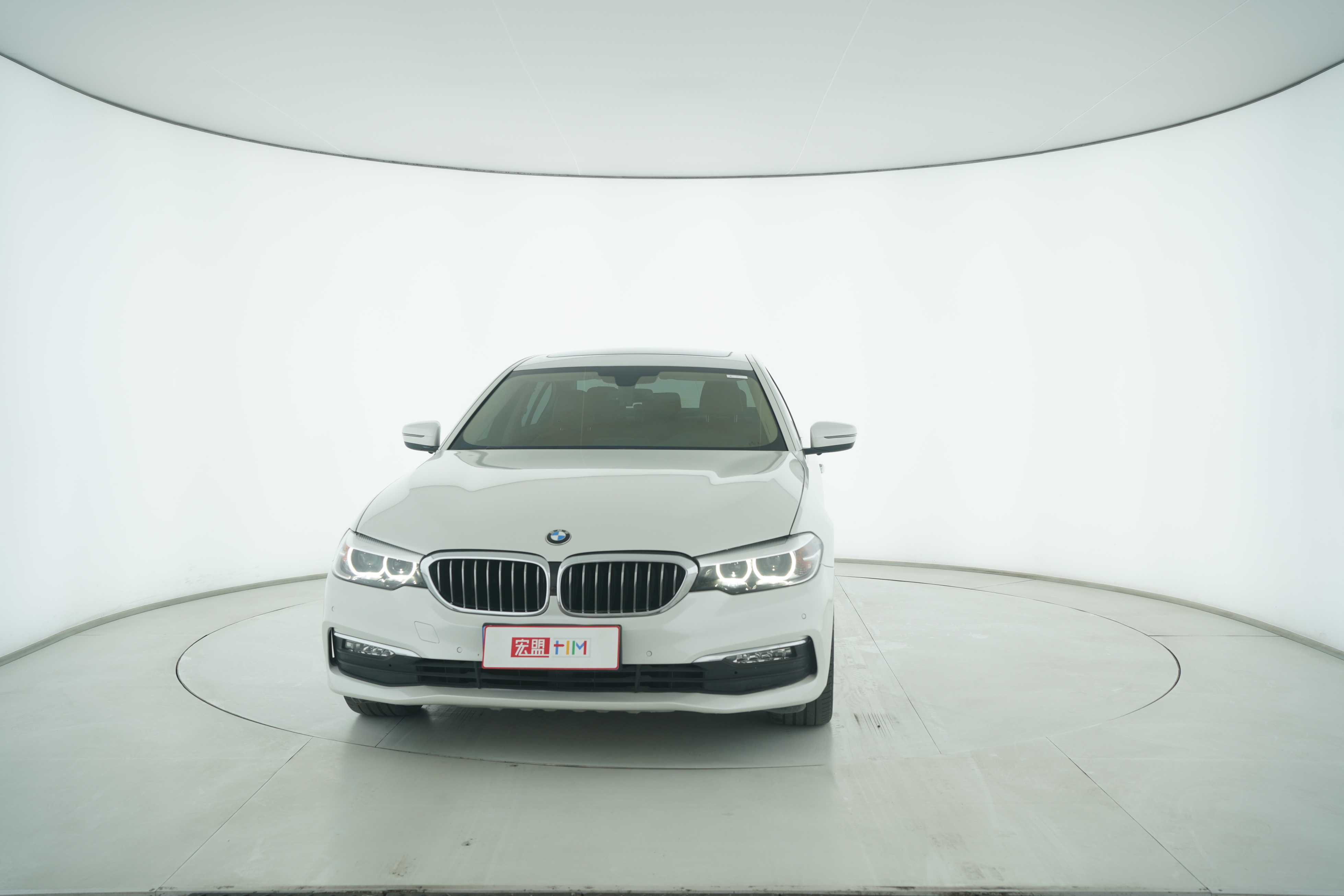 BMW 5 Series 2018 — фото 5