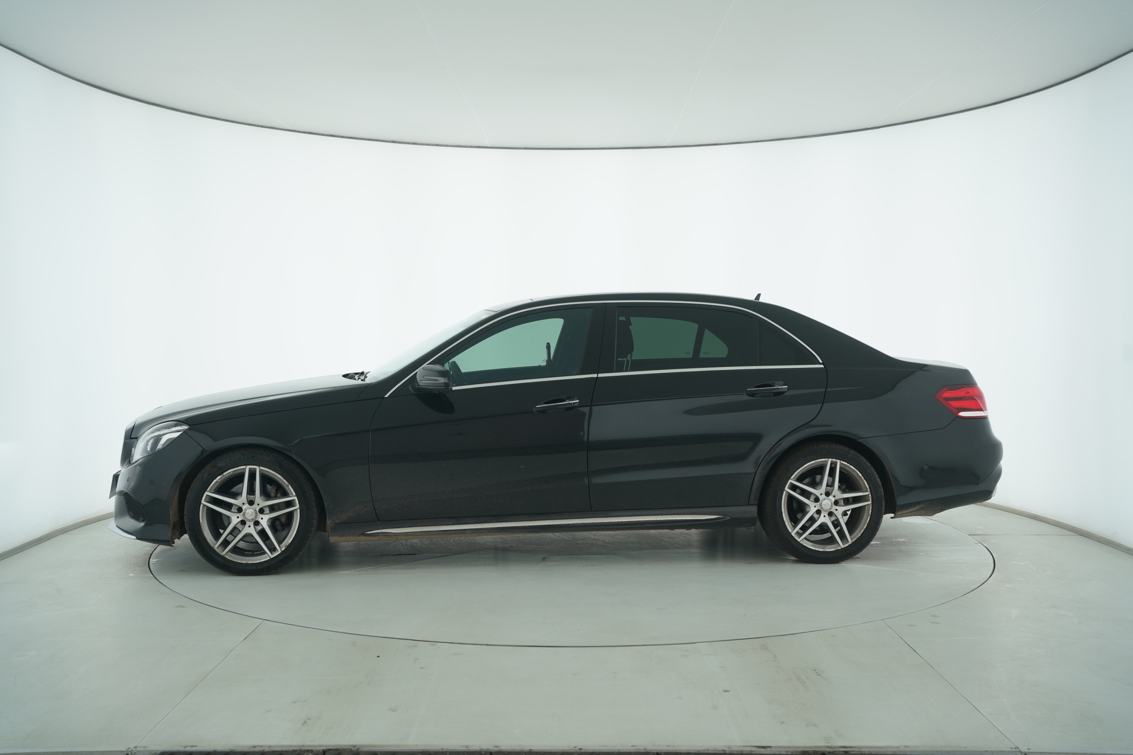 Mercedes Benz E-Class 2015 — фото 7