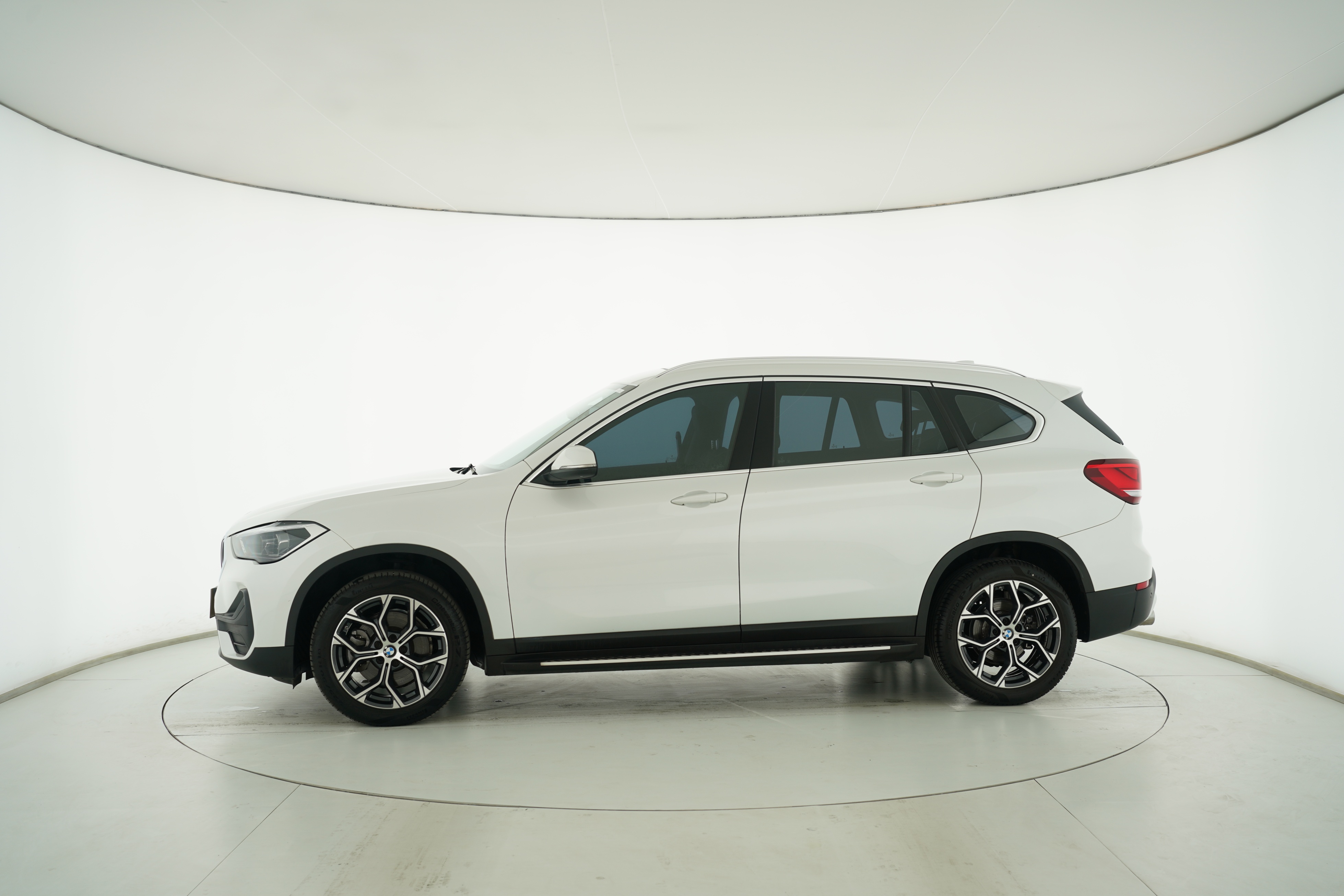 BMW X1 2022 — фото 7