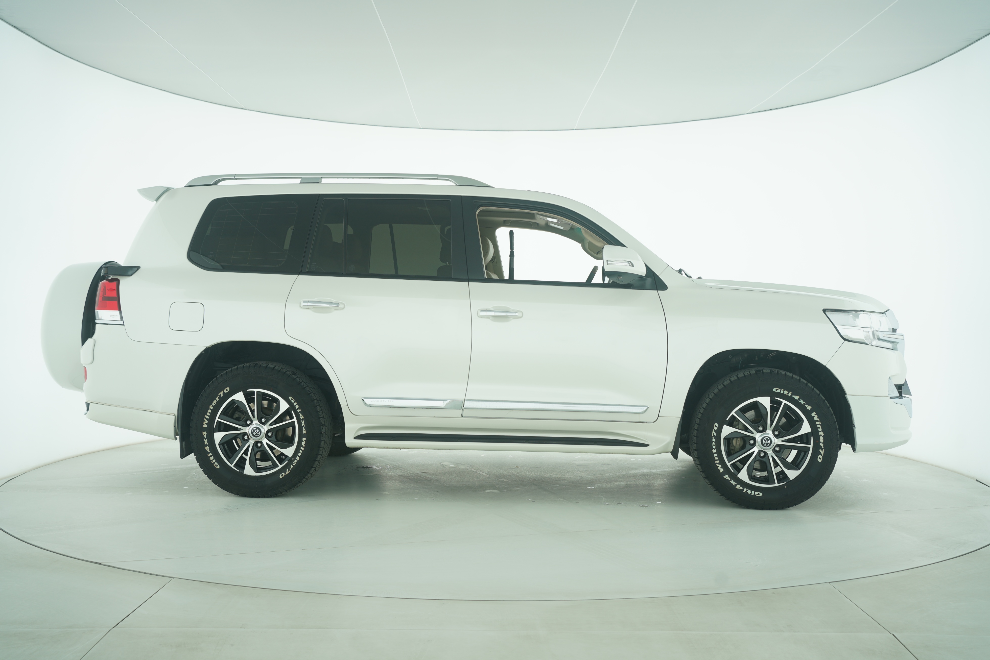 Toyota Land Cruiser (Imported) 2016 — фото 8