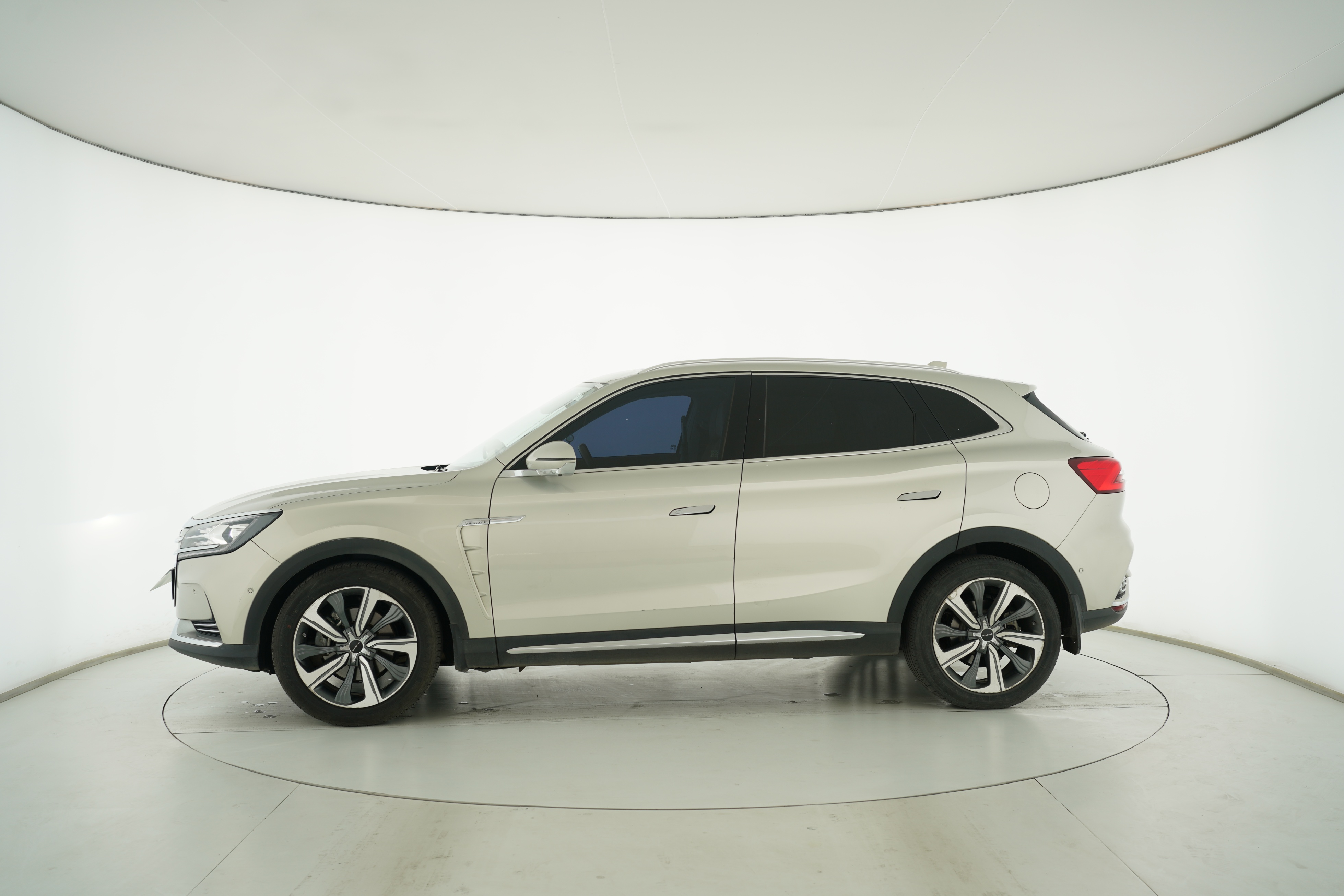 Roewe Marvel X 2018 — фото 7