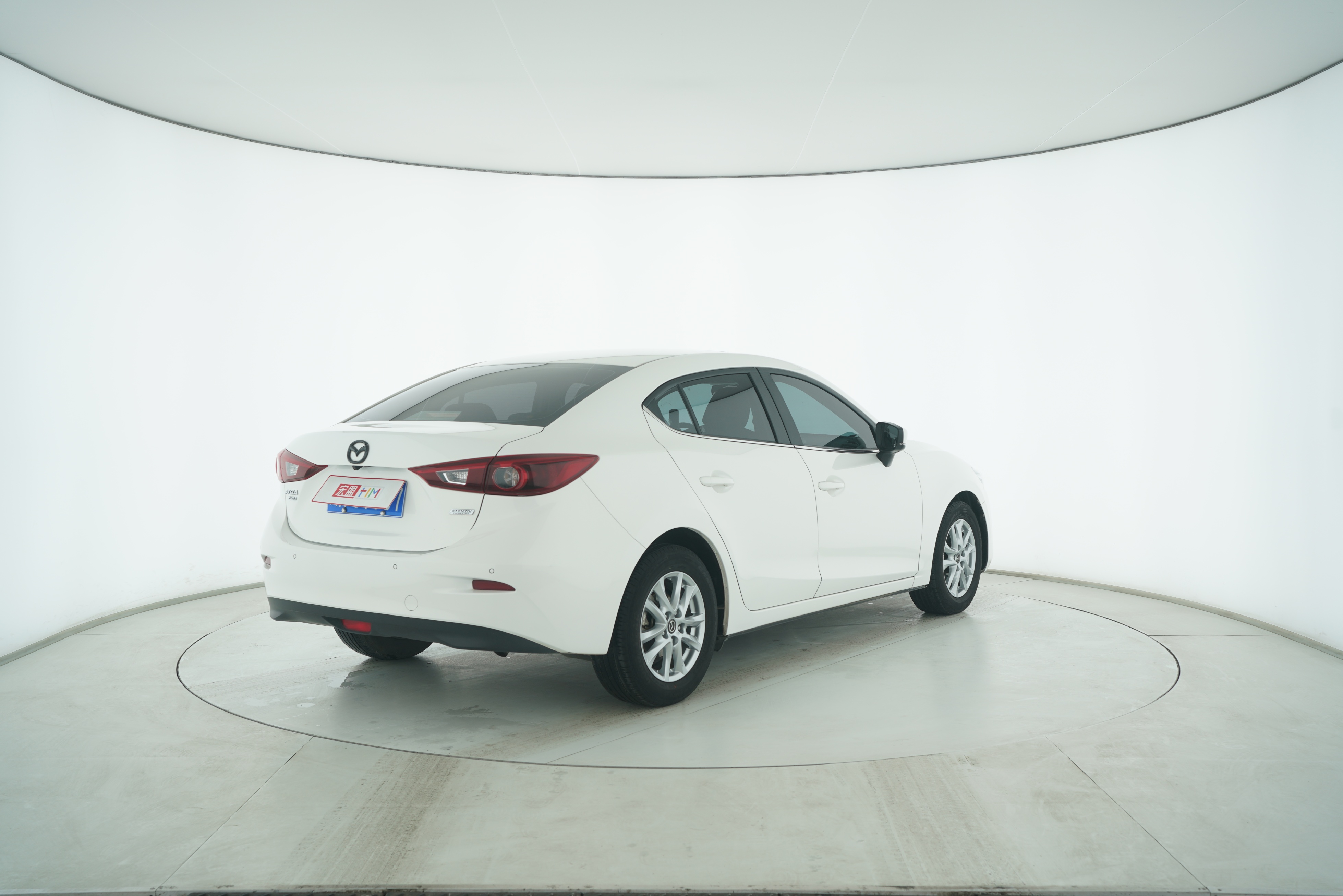 Mazda 3 Axela 2017 — фото 4