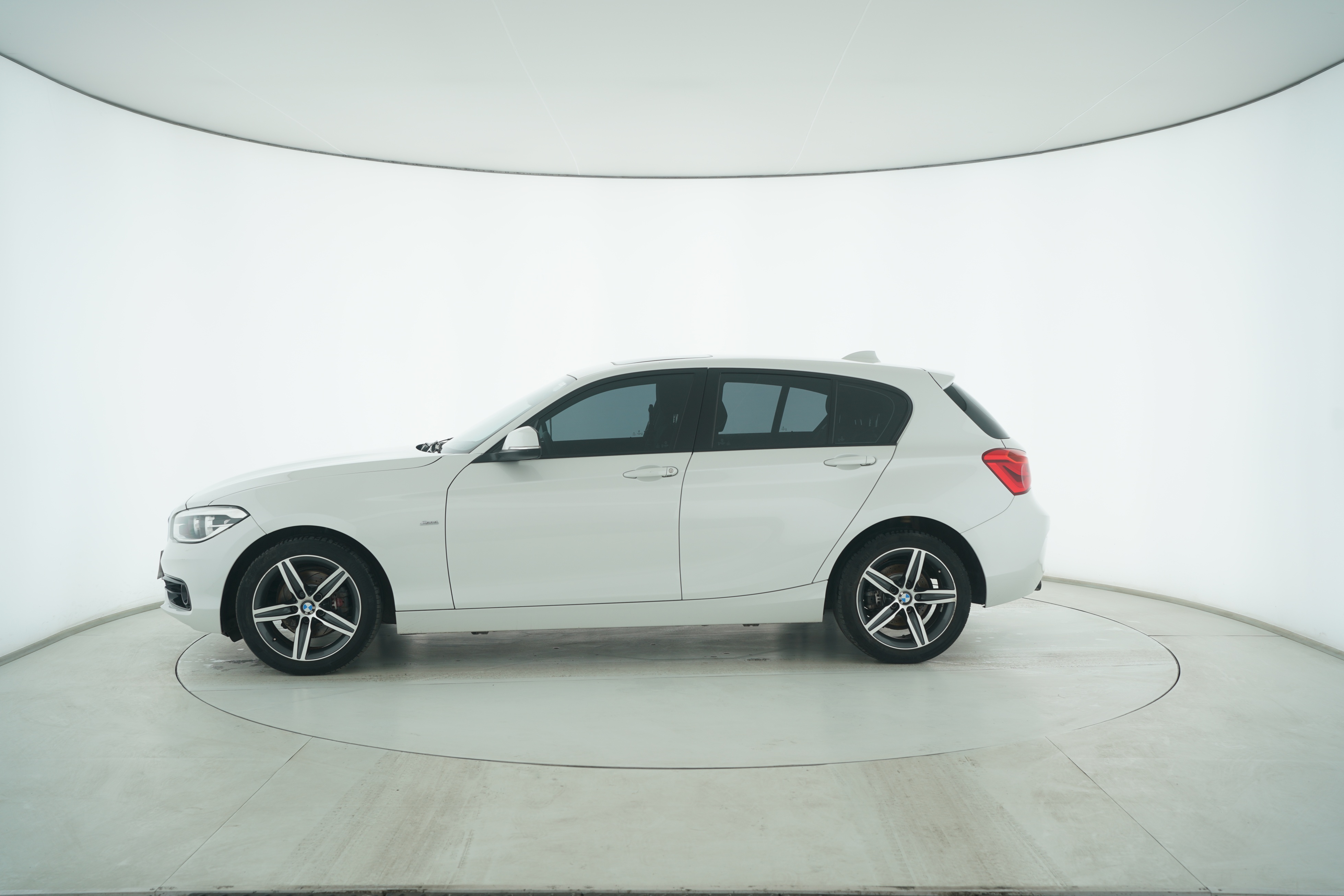 BMW 1 Series (Import) 2015 — фото 7