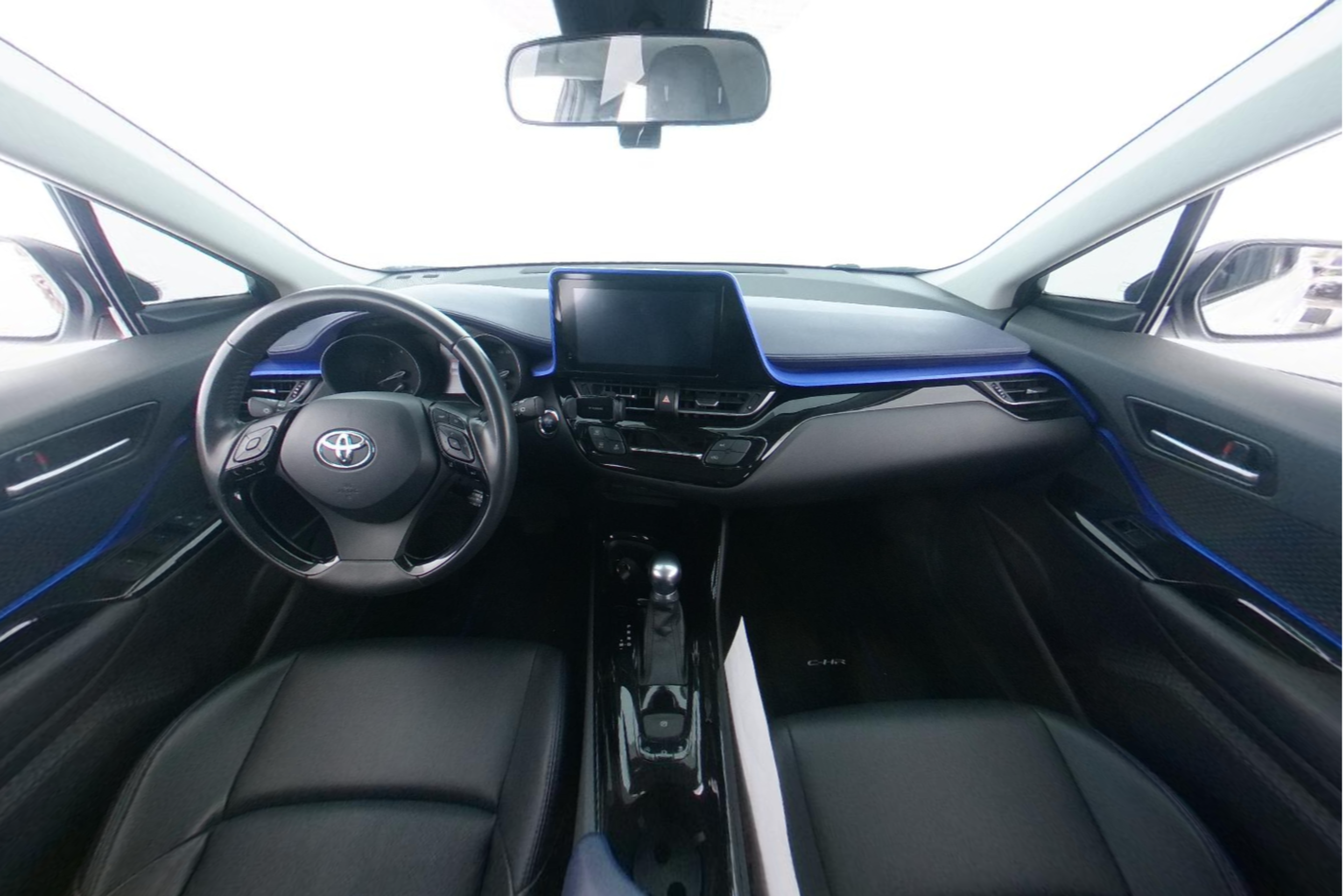 Toyota C-HR 2021 — фото 9