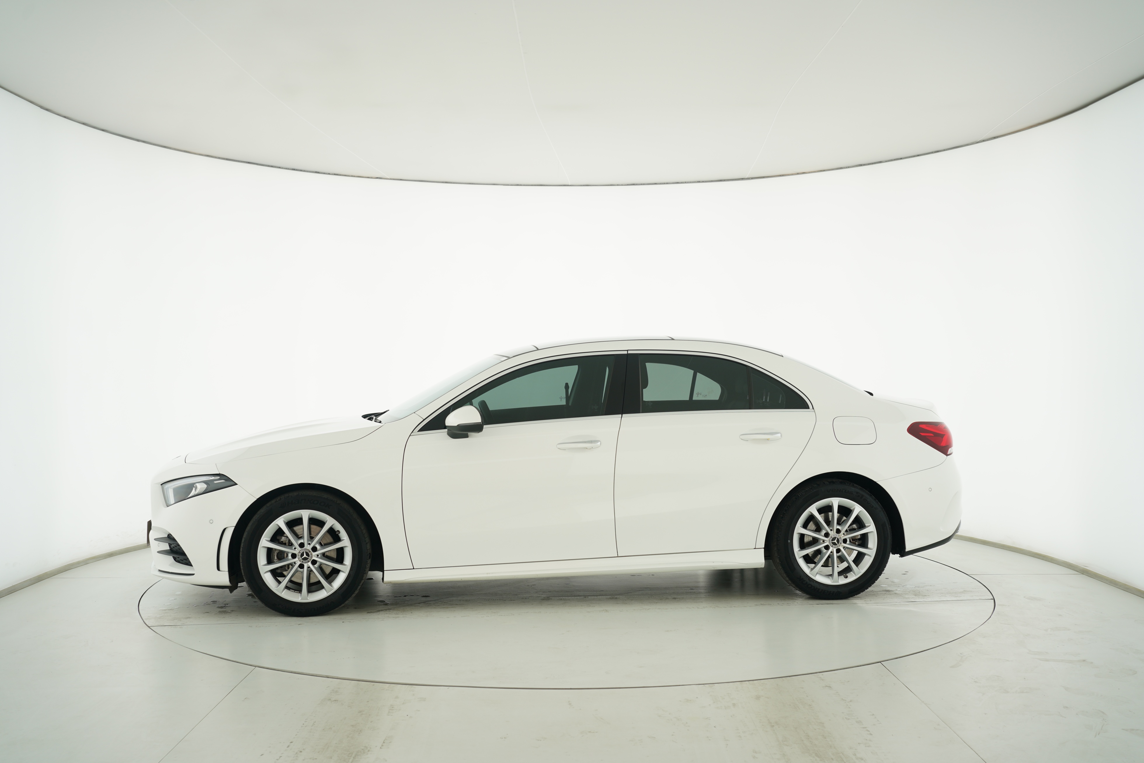 Mercedes Benz A-Class 2020 — фото 7