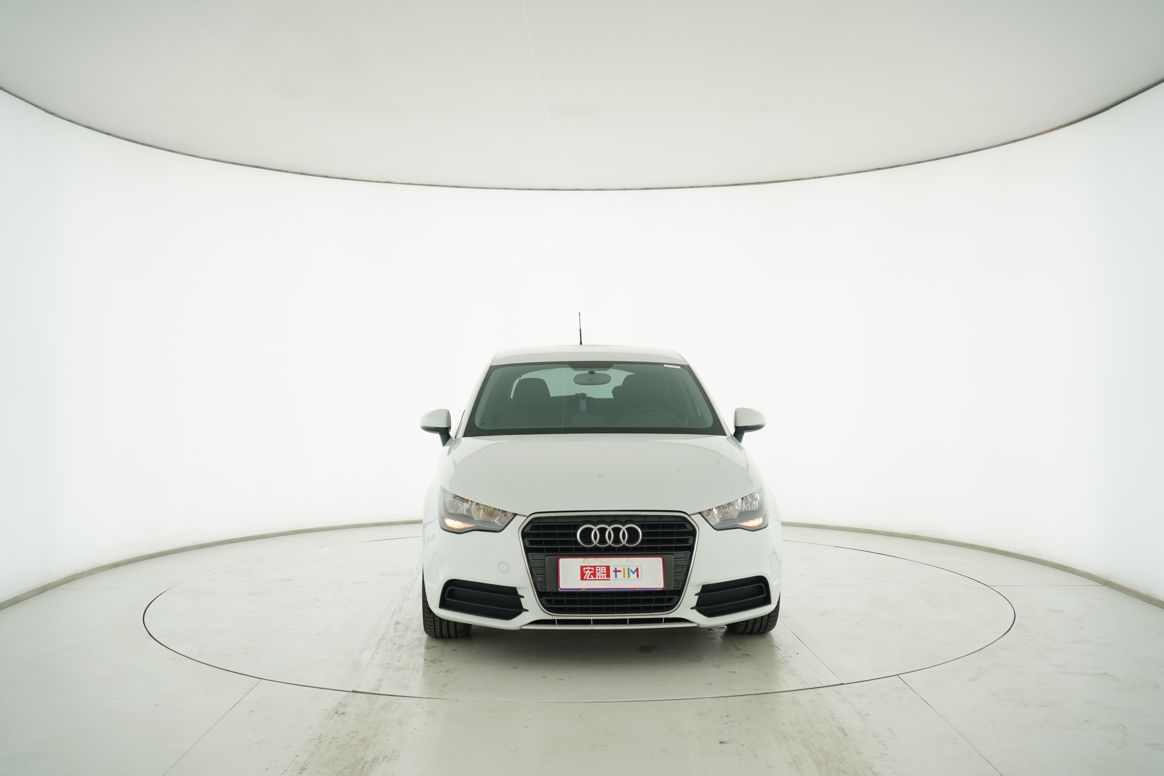 Audi A1 2014 — фото 5