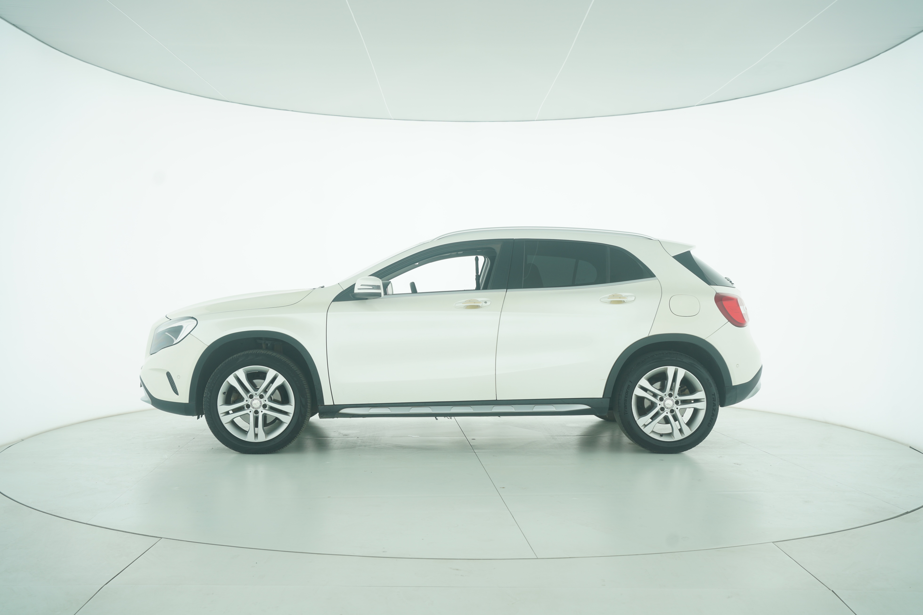 Mercedes Benz GLA 2016 — фото 7