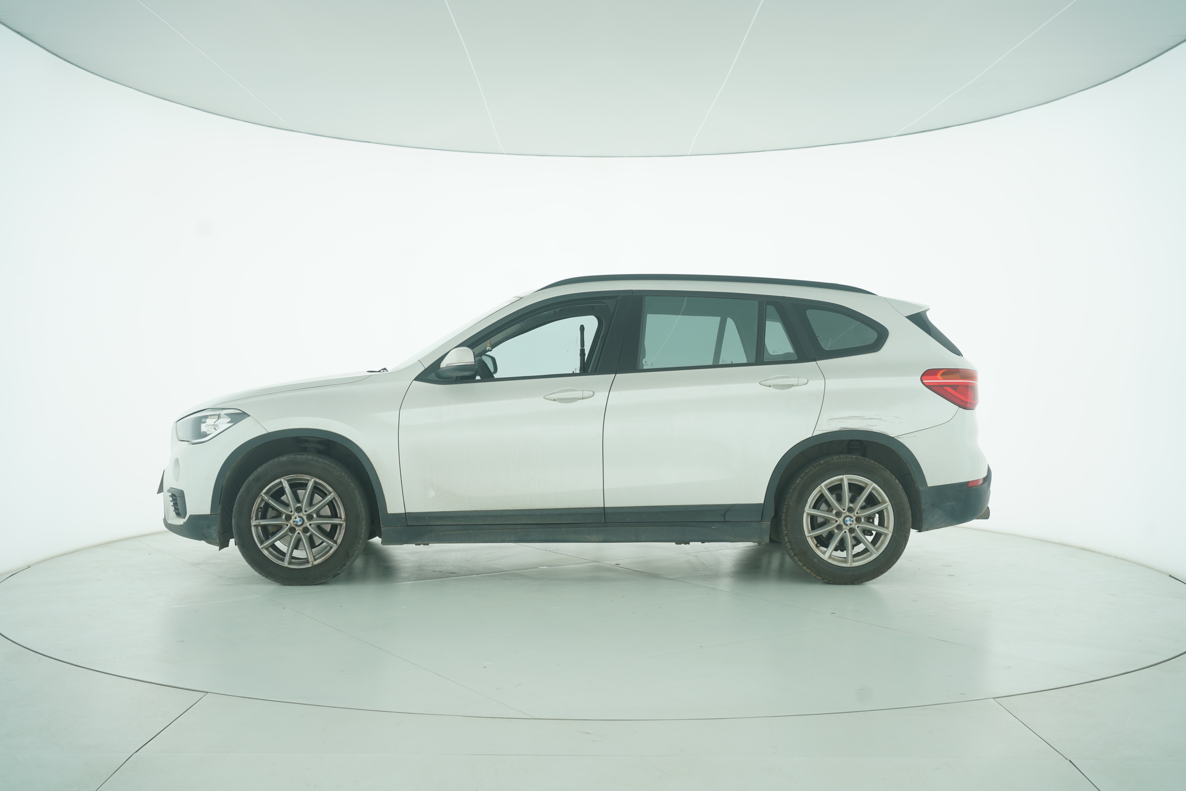 BMW X1 2019 — фото 7
