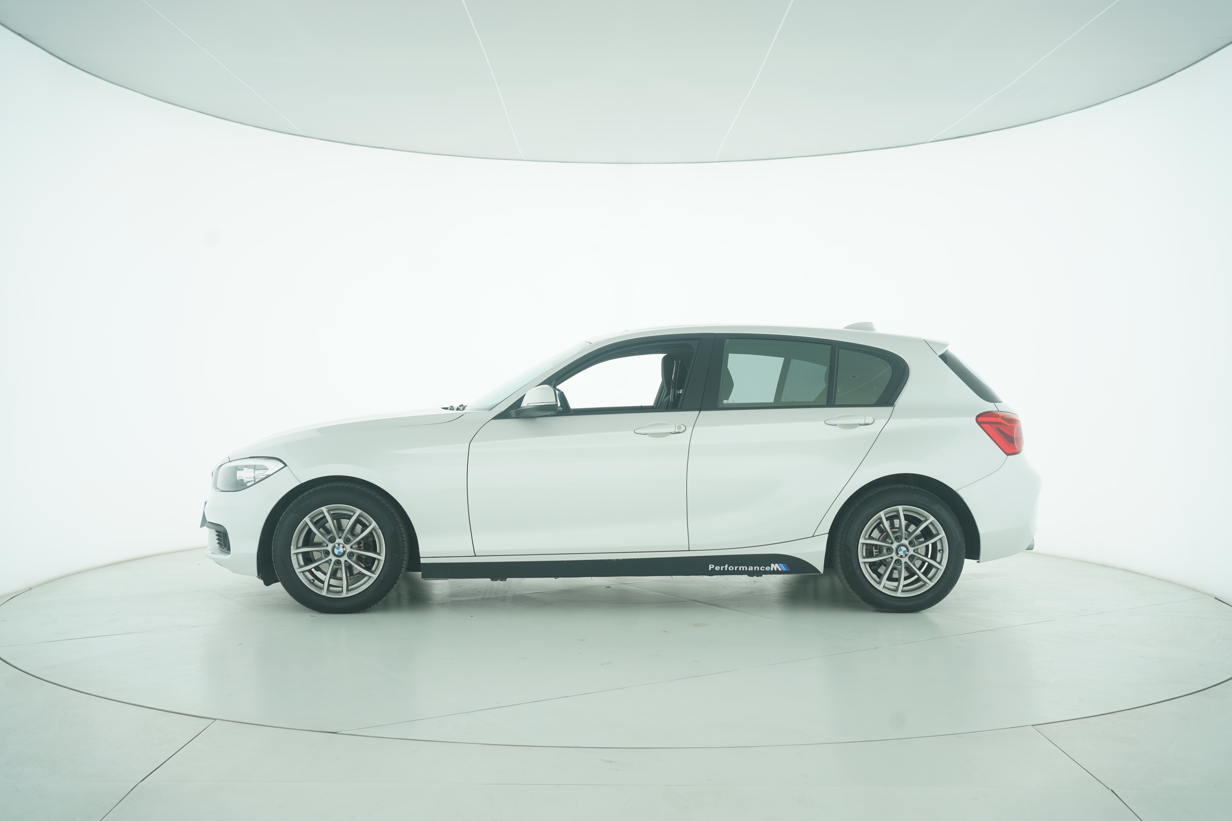 BMW 1 Series (Import) 2016 — фото 7